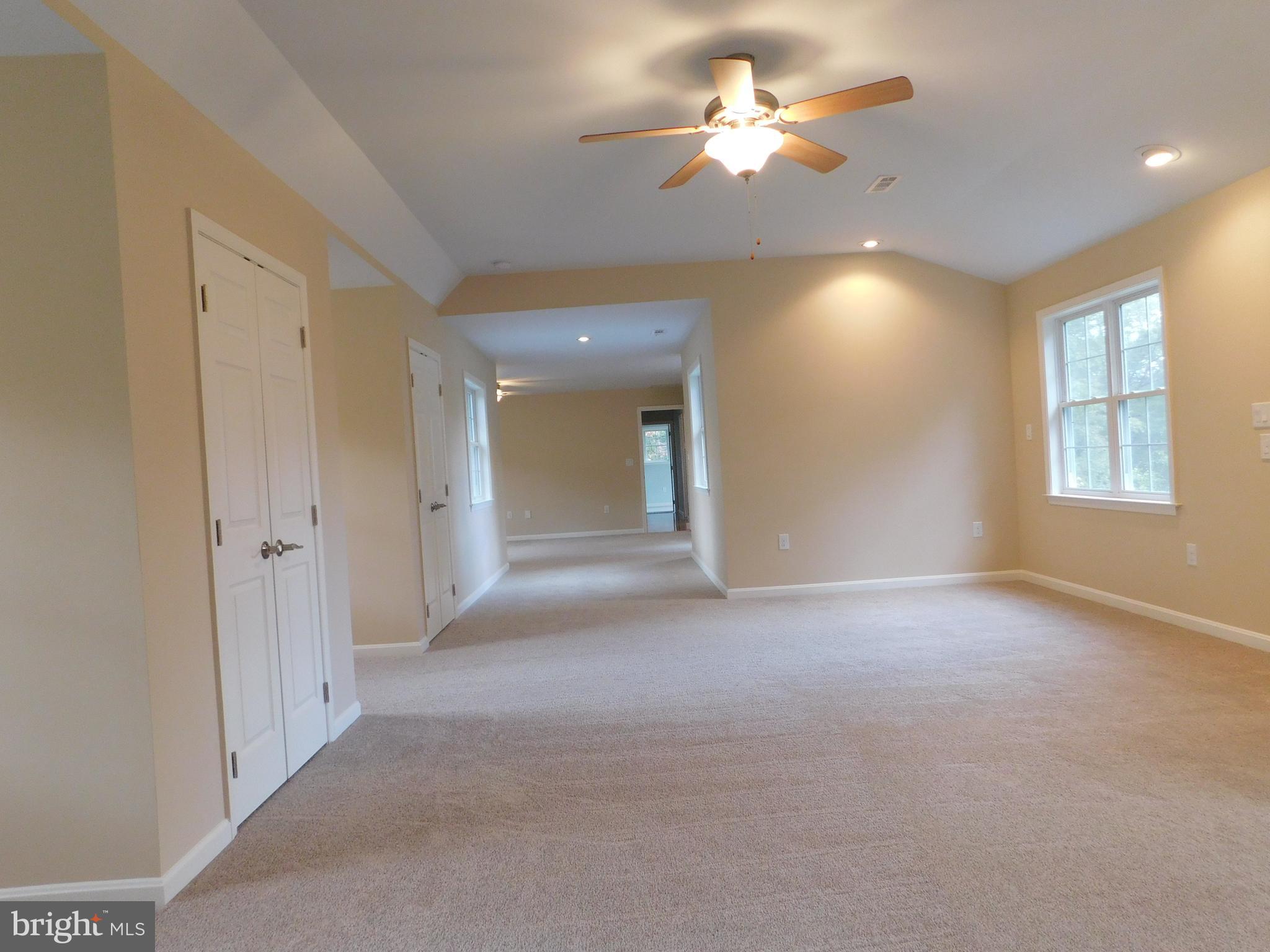 OAKWOOD LAKE ESTATES - Residential