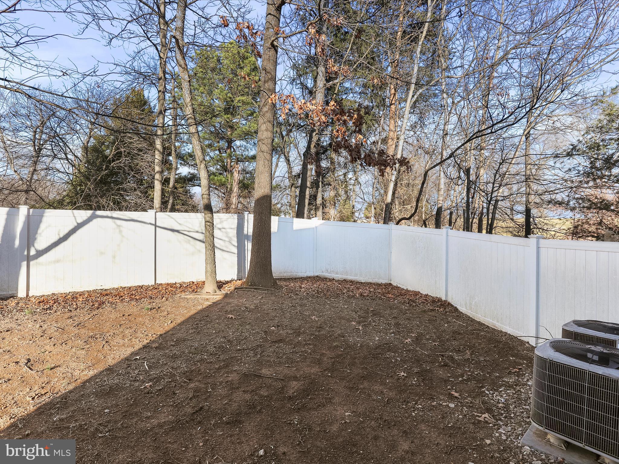 LINKS PLACE - Residential