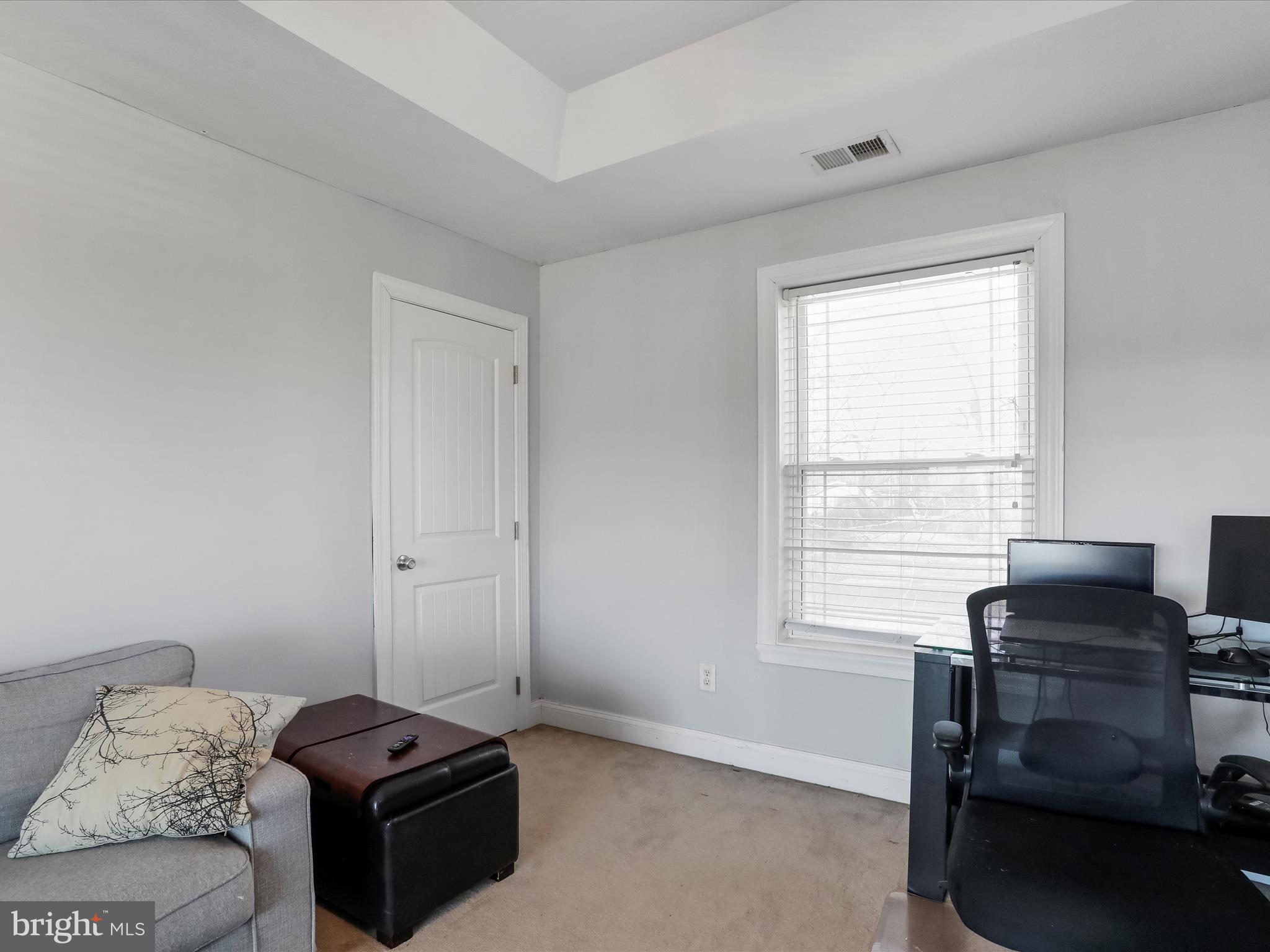 LINKS PLACE - Residential