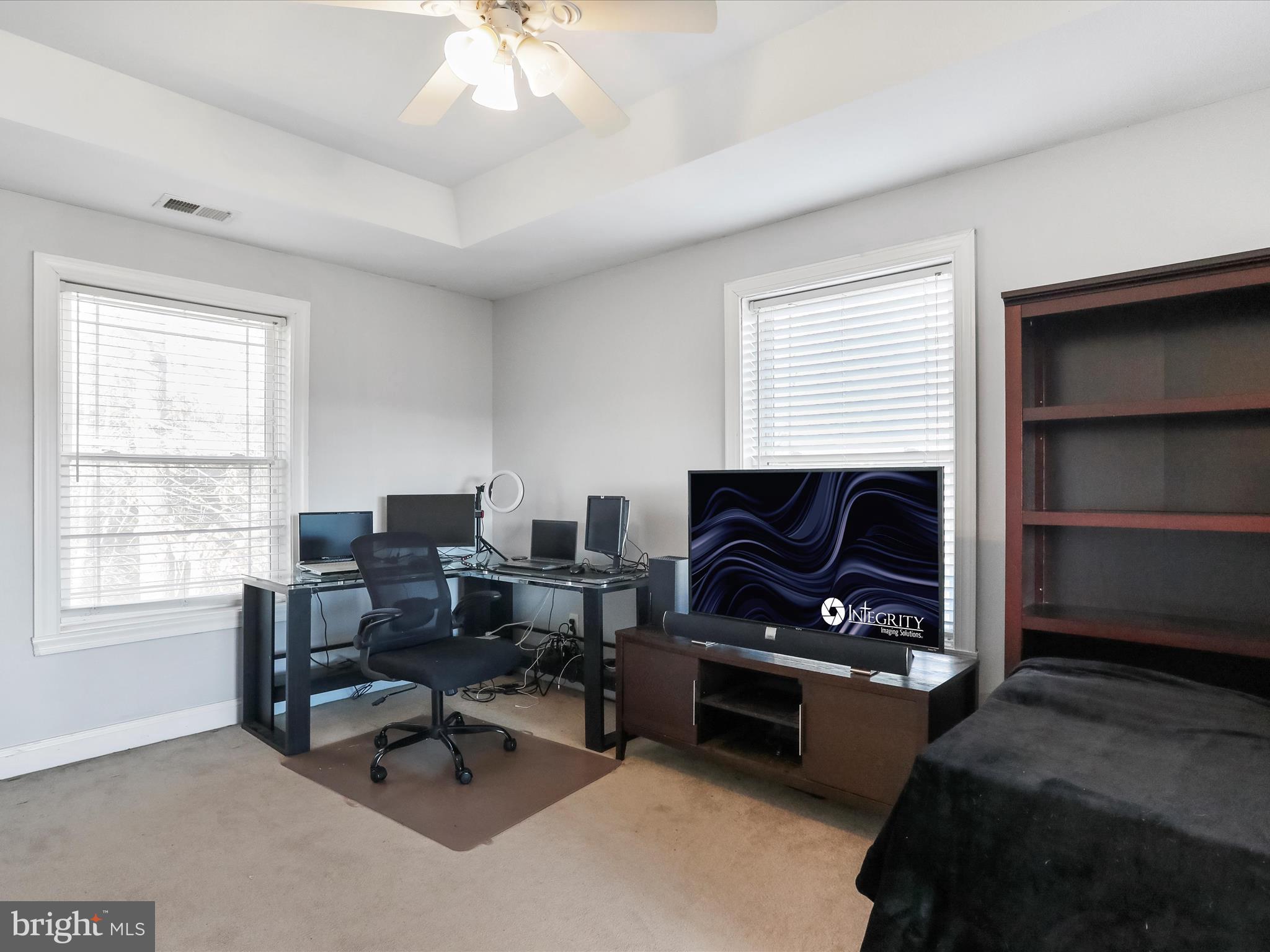 LINKS PLACE - Residential