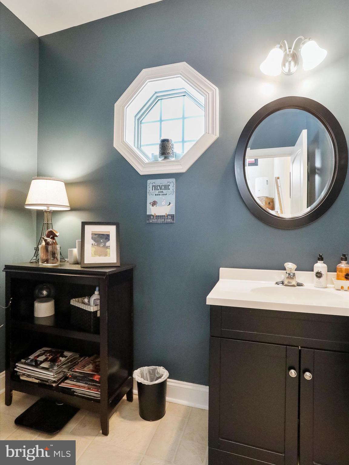 LINKS PLACE - Residential