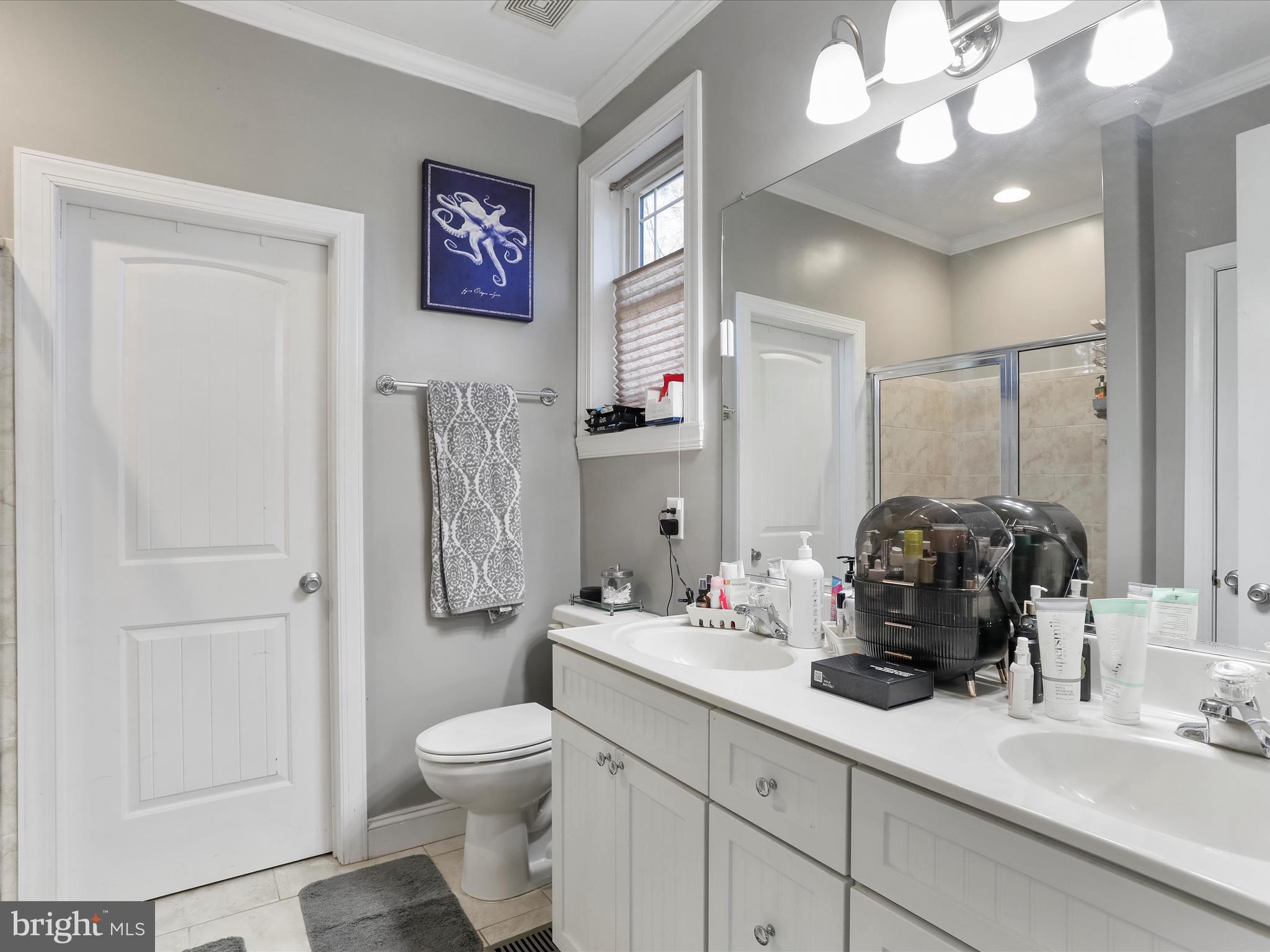 LINKS PLACE - Residential