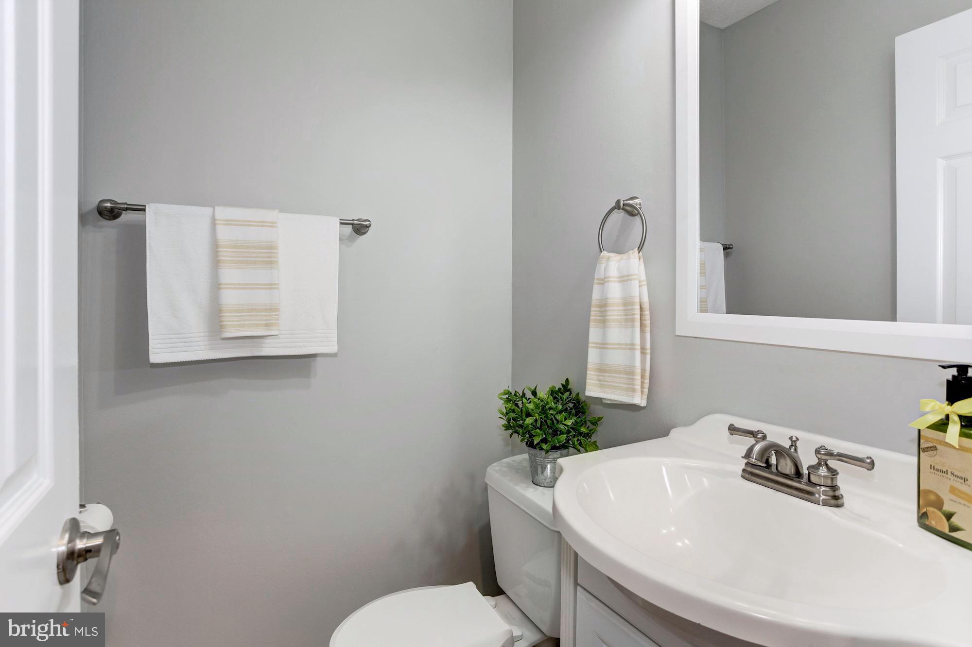 MONTCLAIR/COUNTRY CLUB - Residential