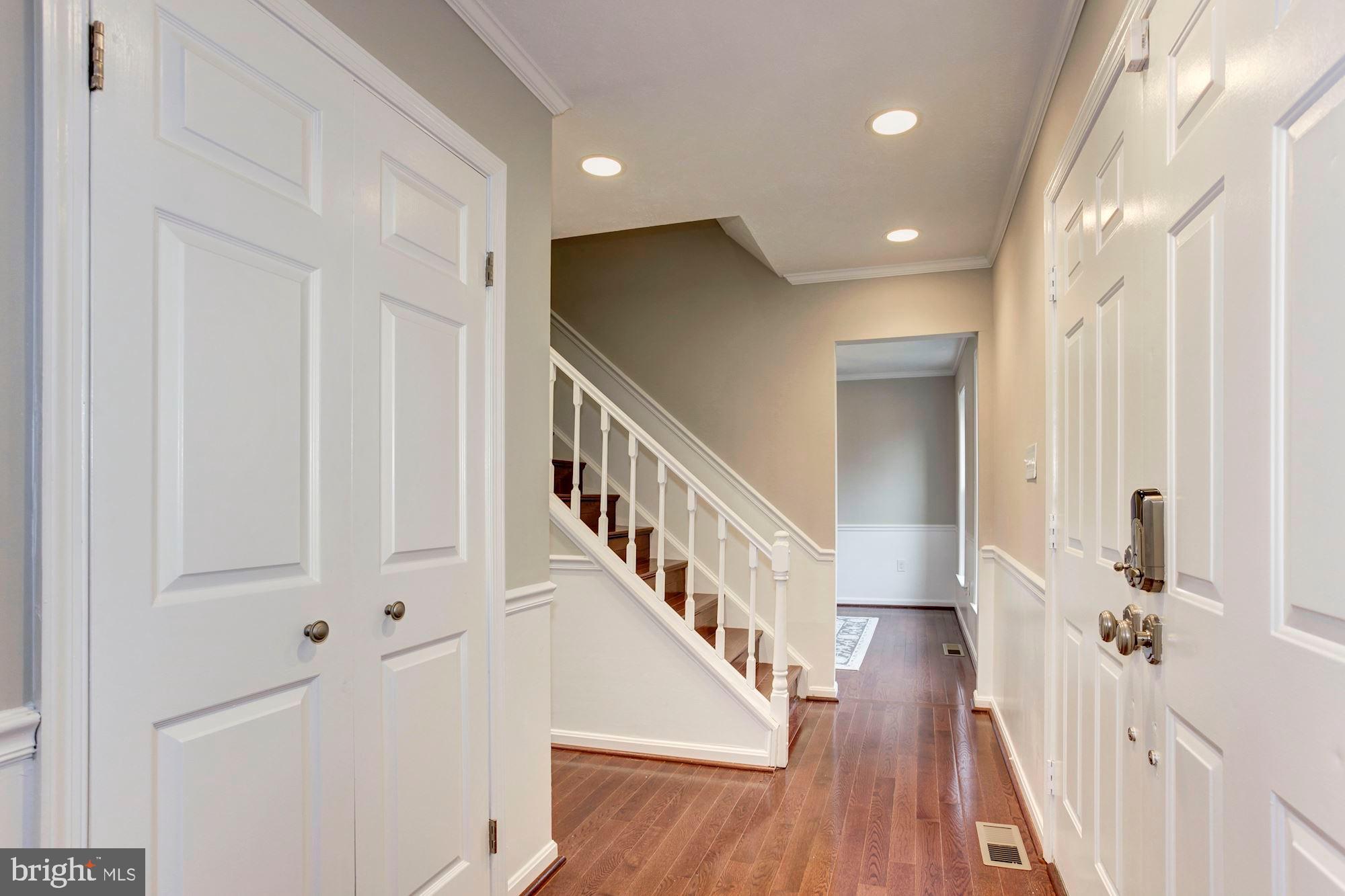 MONTCLAIR/COUNTRY CLUB - Residential