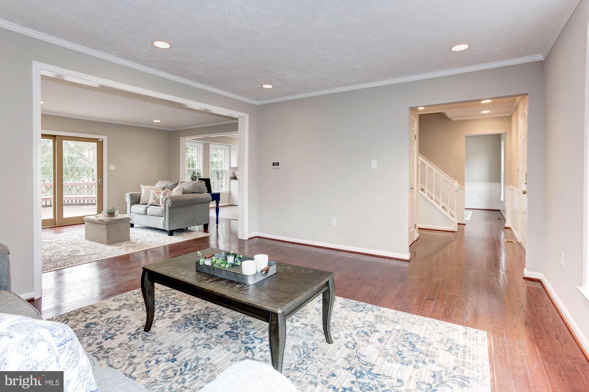 MONTCLAIR/COUNTRY CLUB - Residential