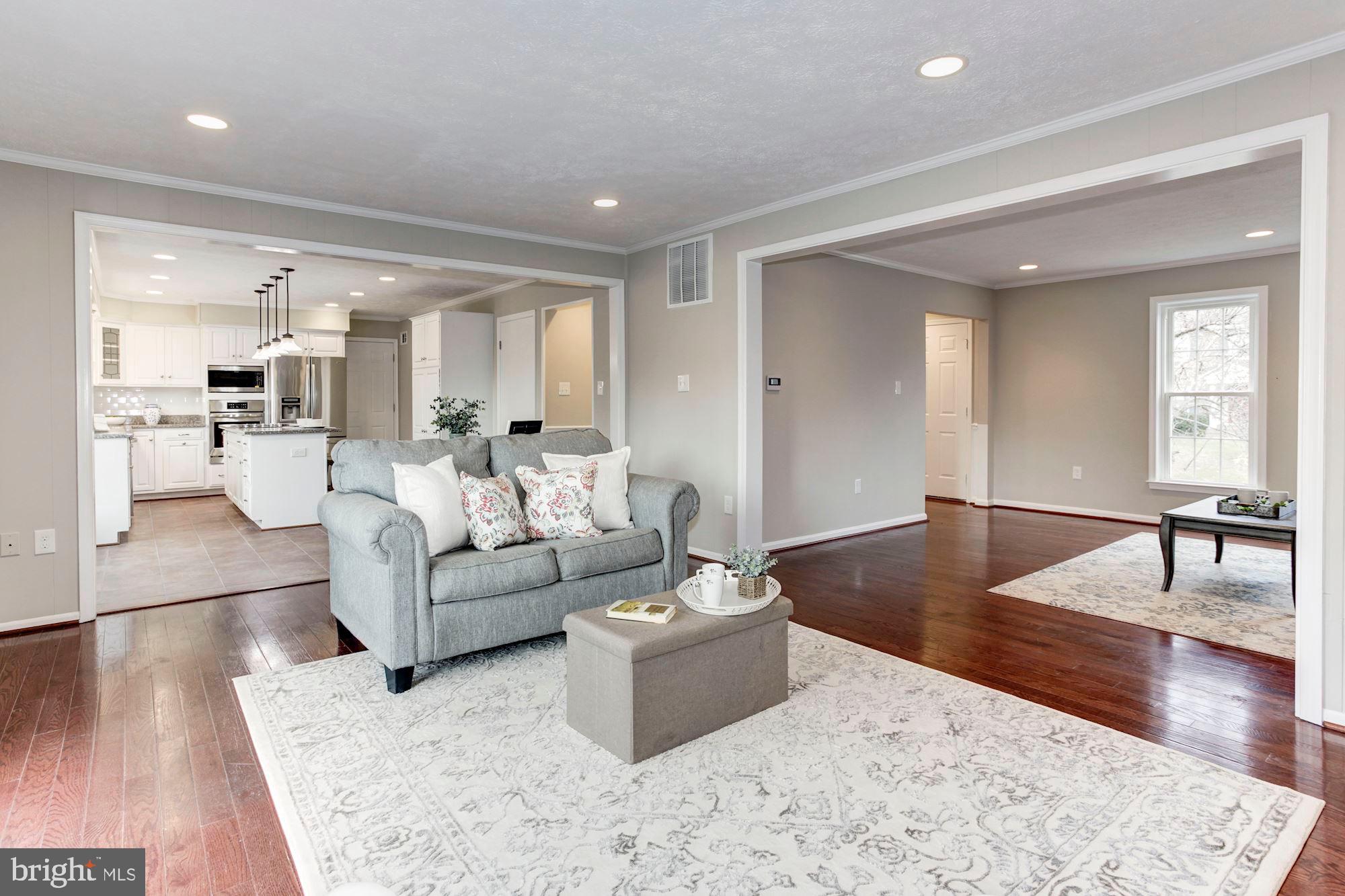 MONTCLAIR/COUNTRY CLUB - Residential