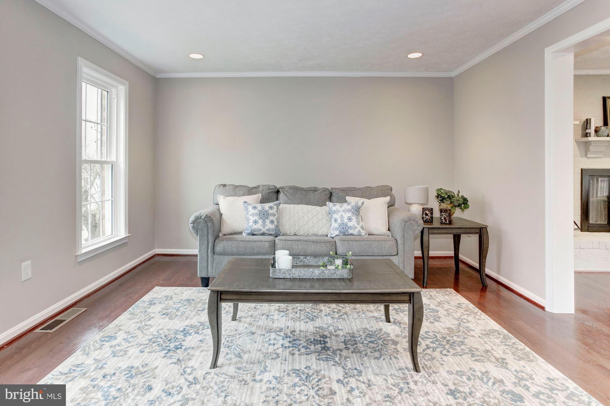 MONTCLAIR/COUNTRY CLUB - Residential