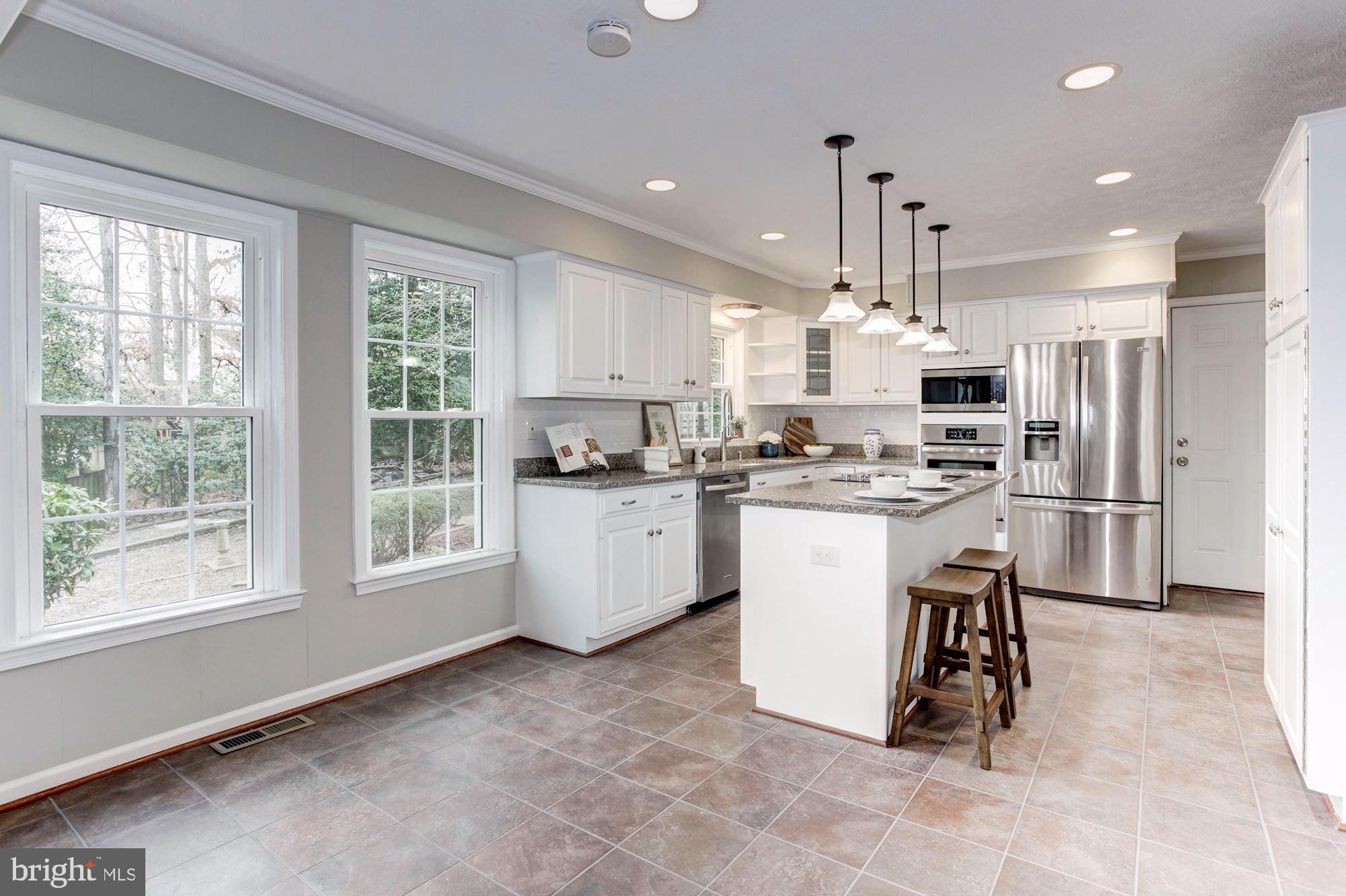 MONTCLAIR/COUNTRY CLUB - Residential