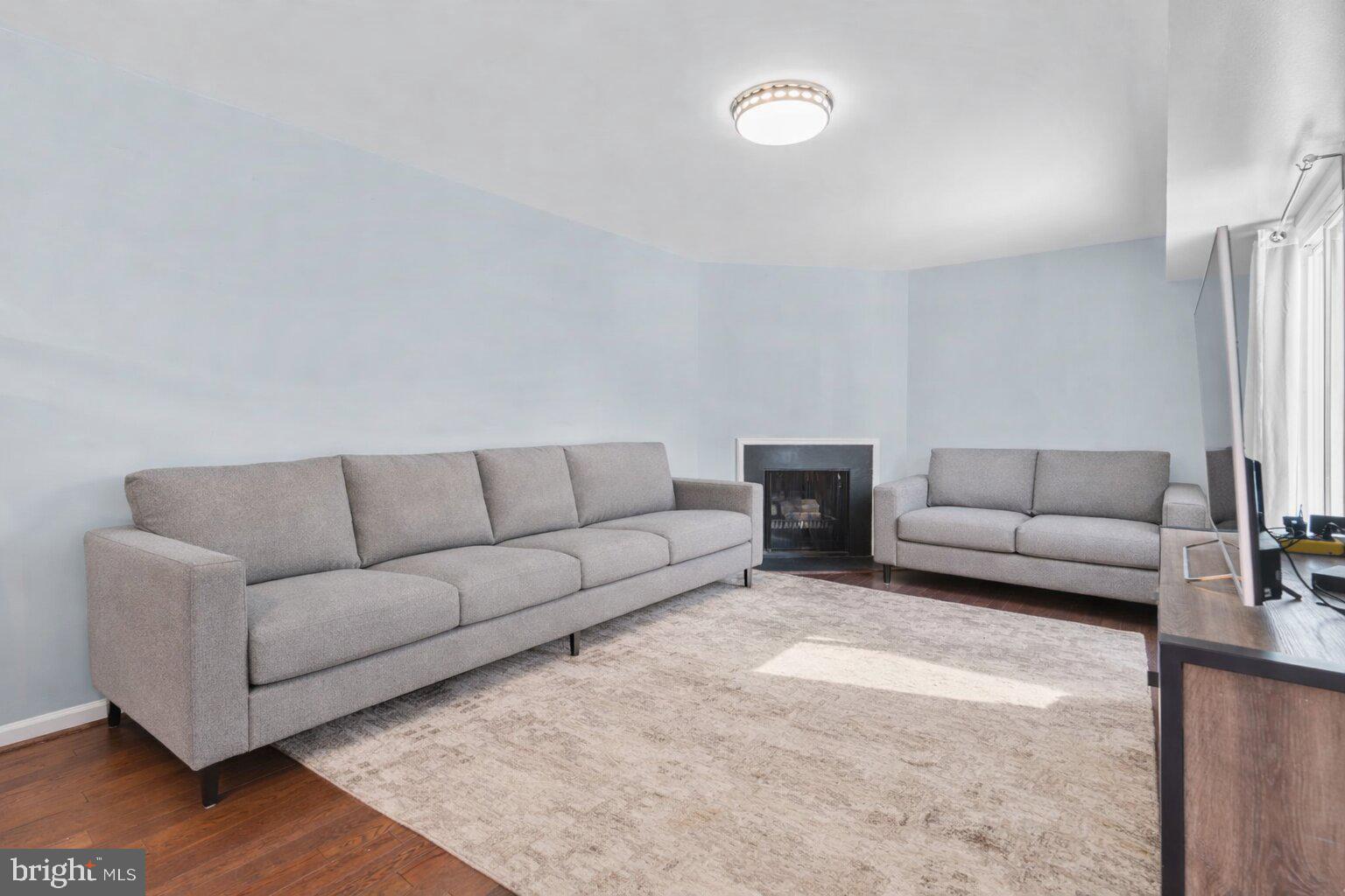 NEWPORT ESTATES - Residential