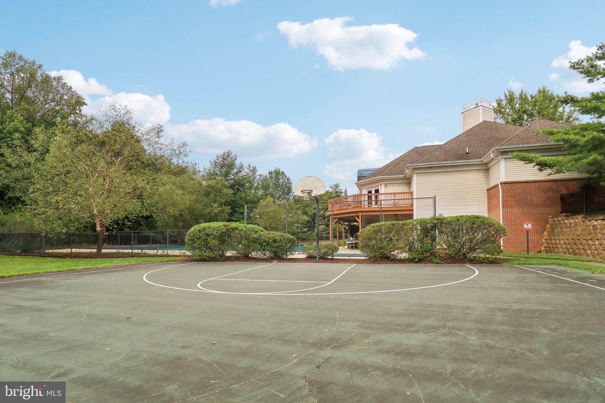 SUMMERFIELD IN COVINGTON - Residential