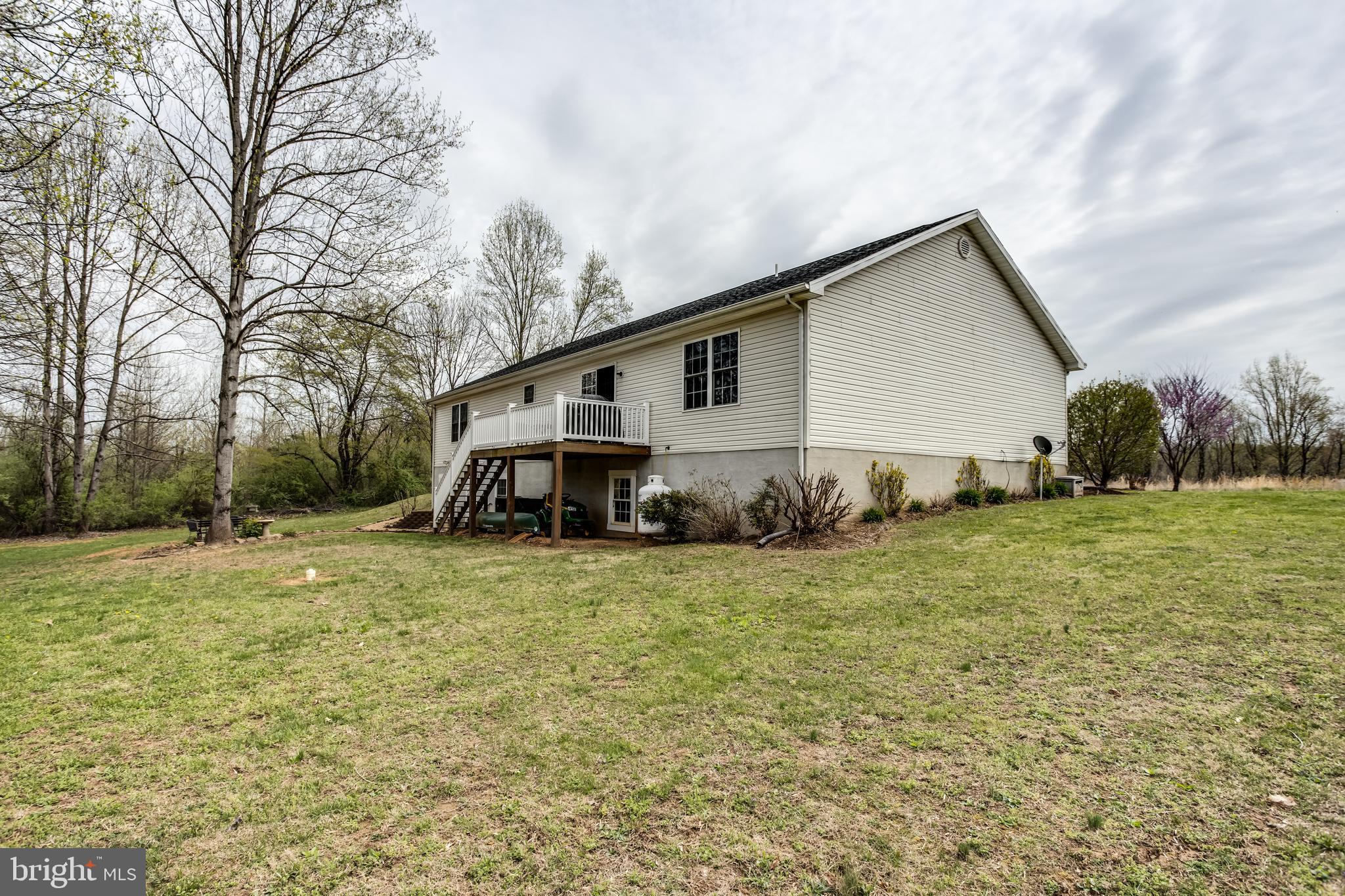 LINWOOD KNOLL - Residential