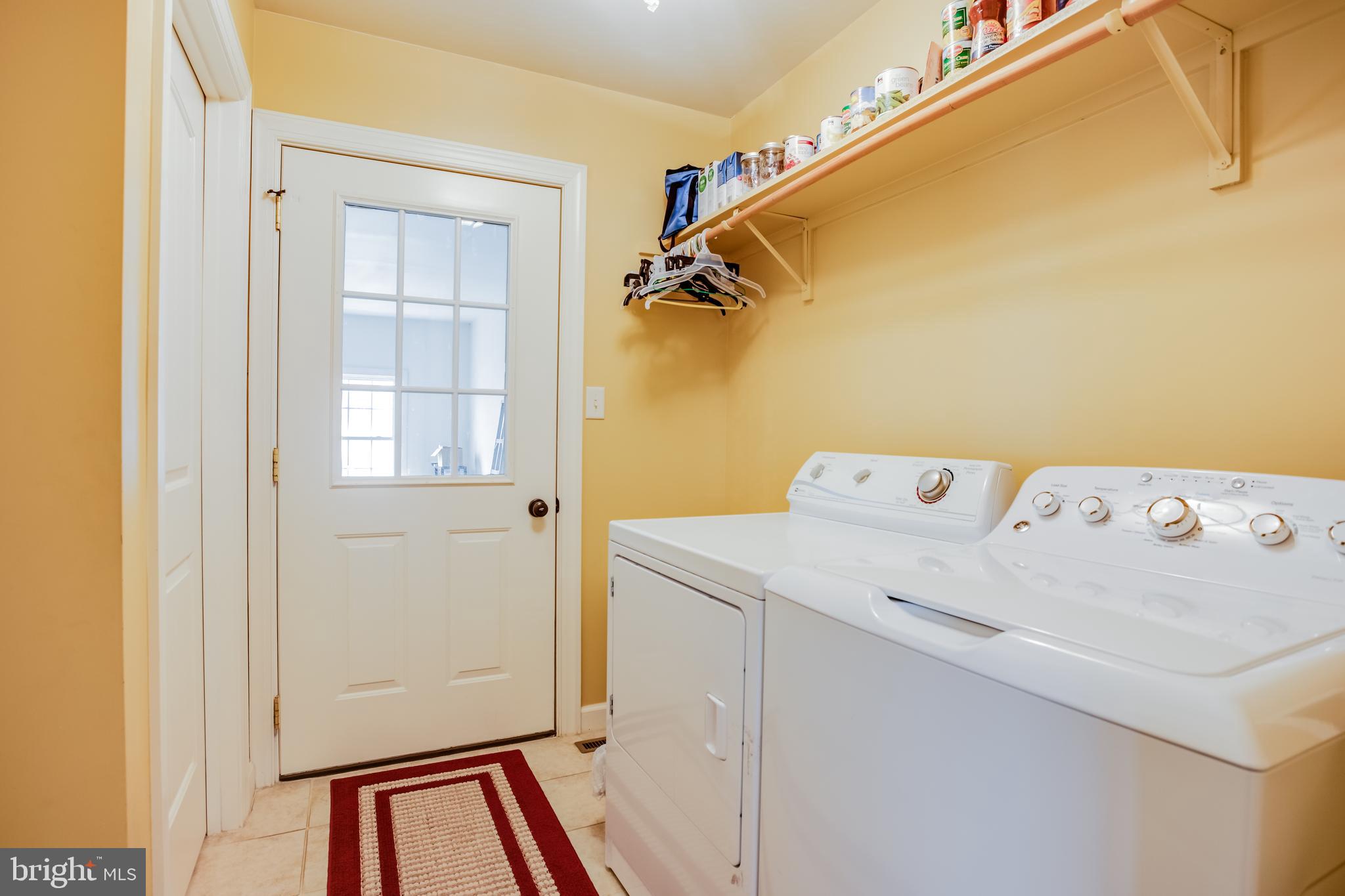 LINWOOD KNOLL - Residential