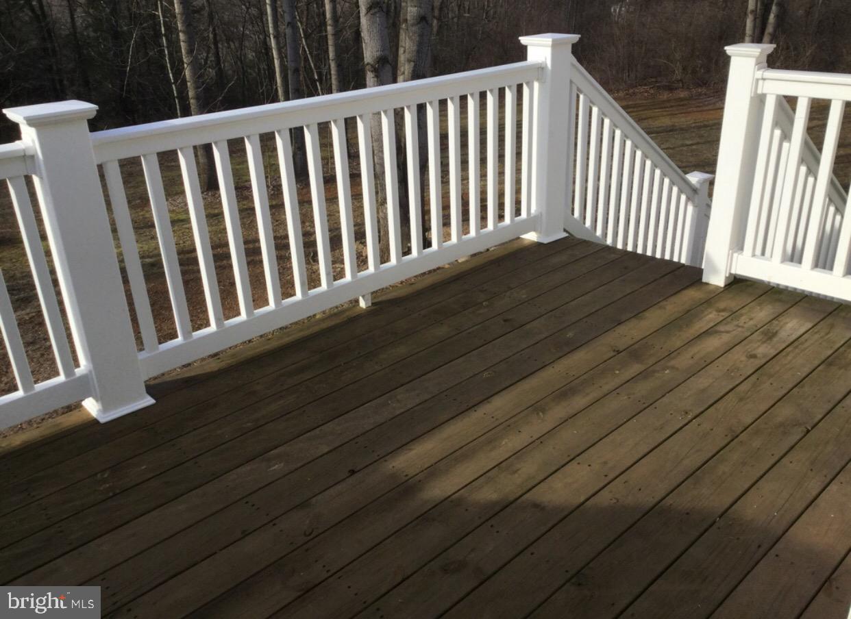 LINWOOD KNOLL - Residential