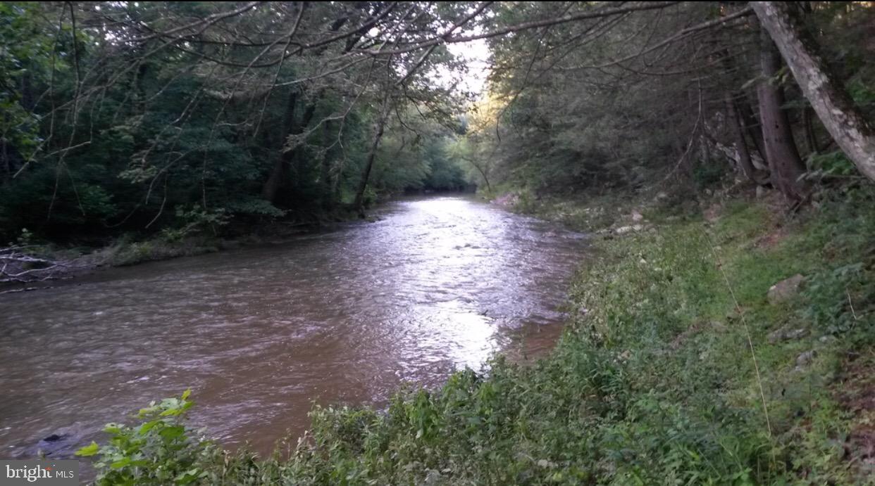 LINWOOD KNOLL - Residential