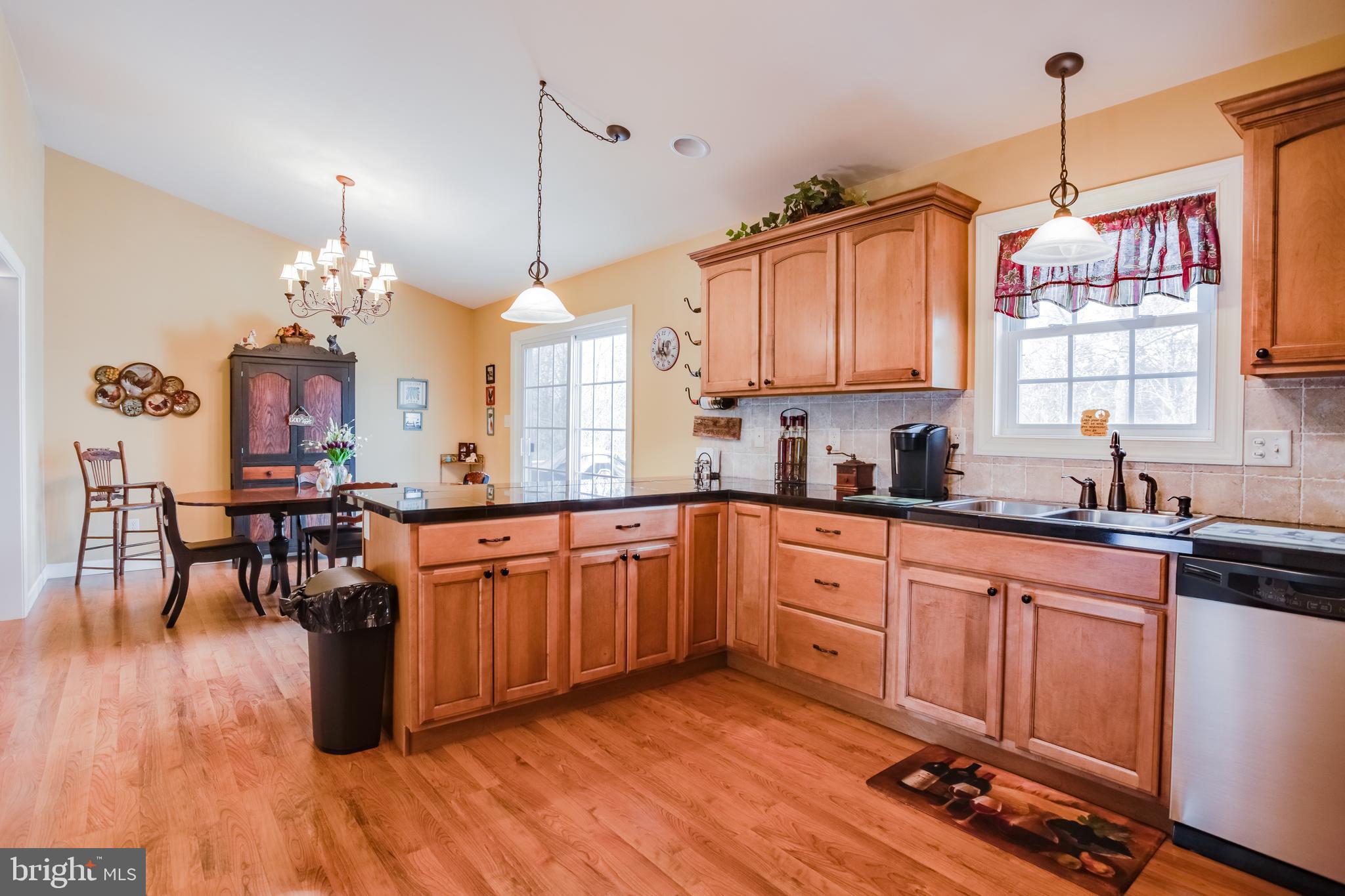 LINWOOD KNOLL - Residential