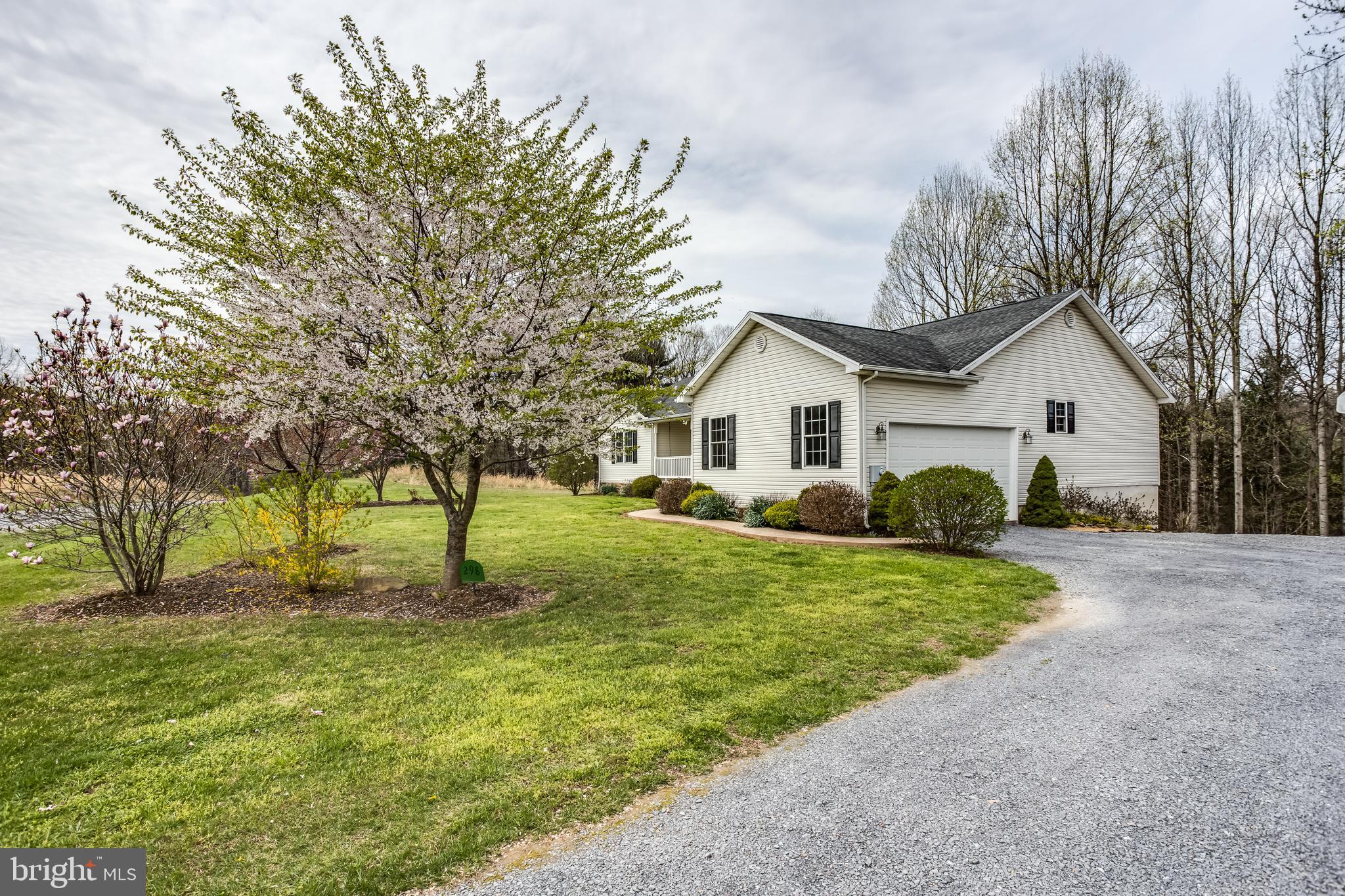 LINWOOD KNOLL - Residential