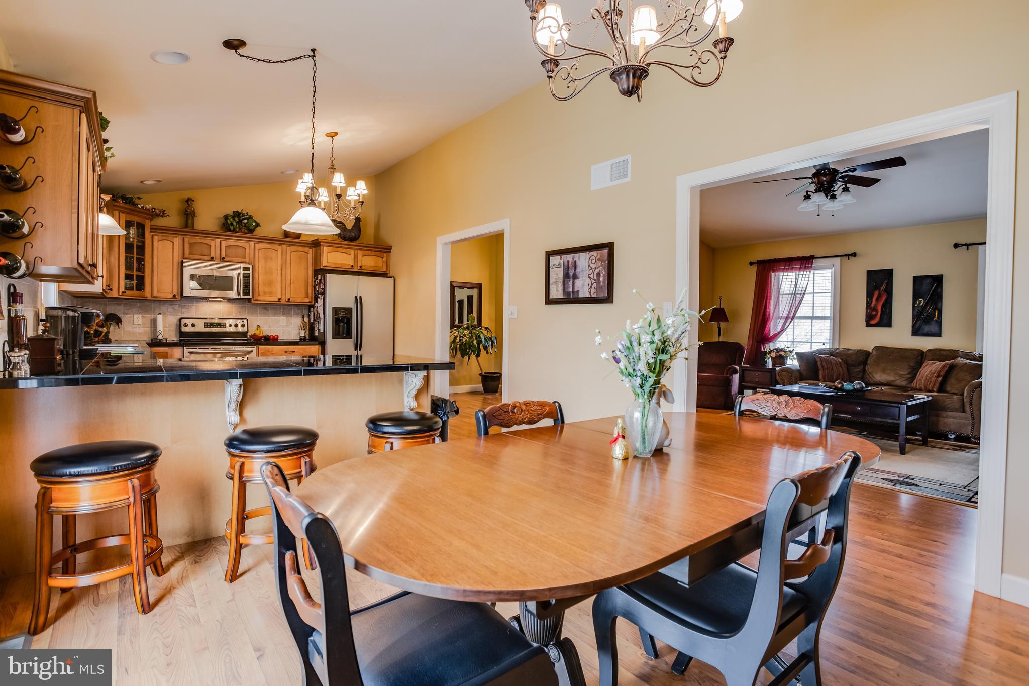 LINWOOD KNOLL - Residential