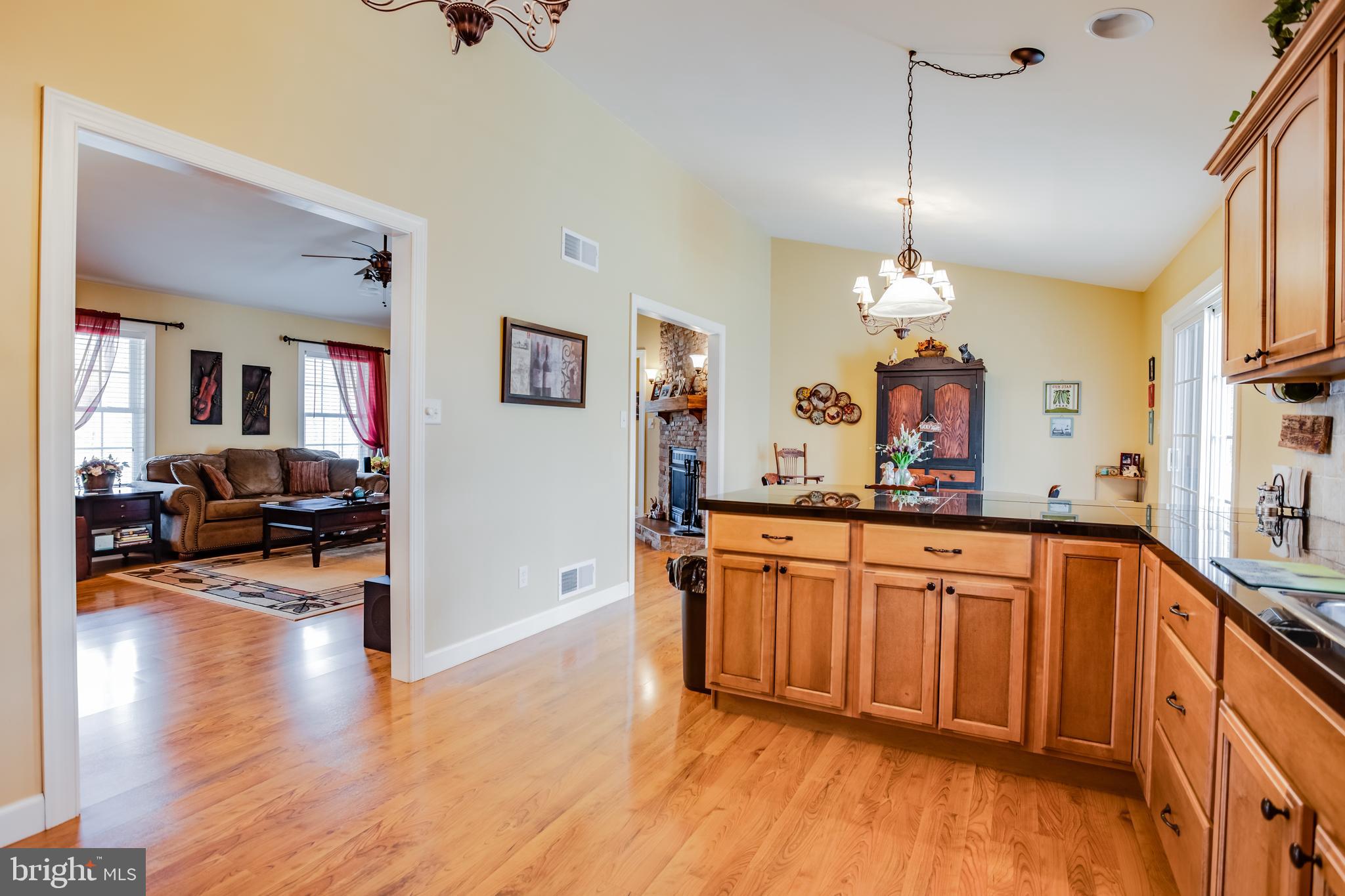 LINWOOD KNOLL - Residential