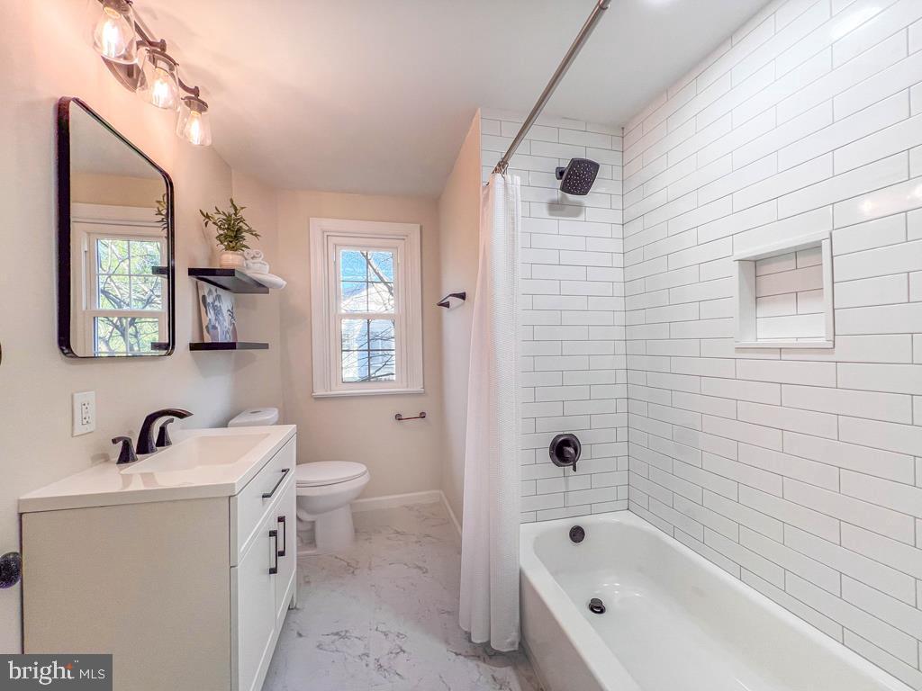 OAK LANE MANOR - Residential