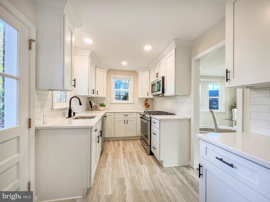 OAK LANE MANOR - Residential