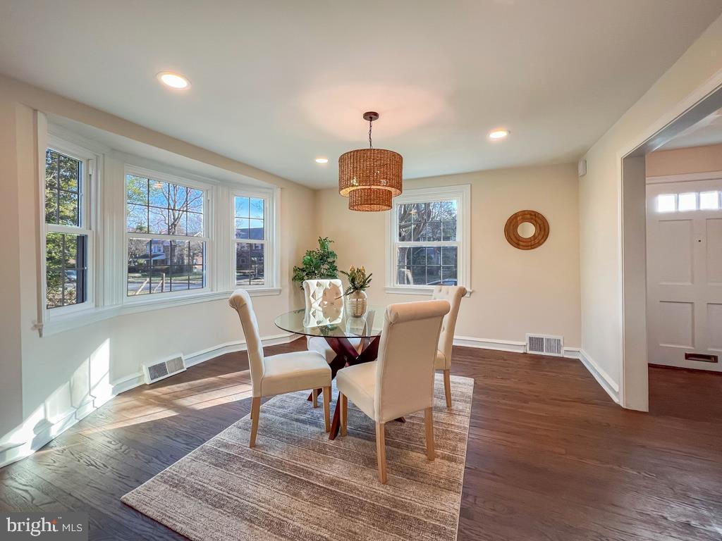 OAK LANE MANOR - Residential