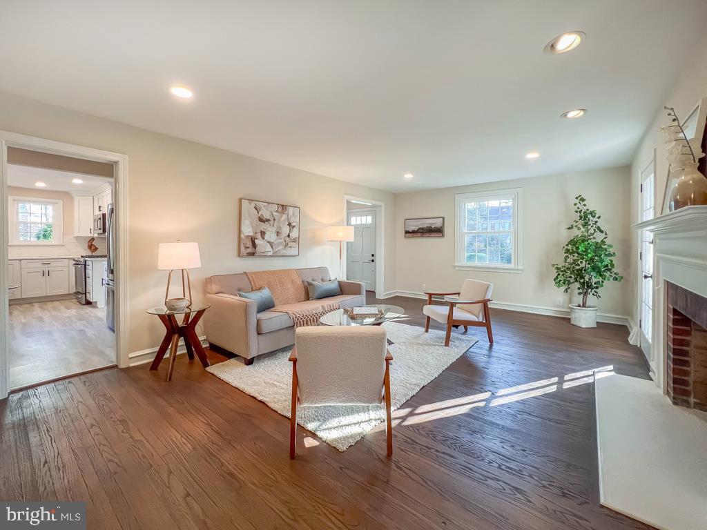 OAK LANE MANOR - Residential