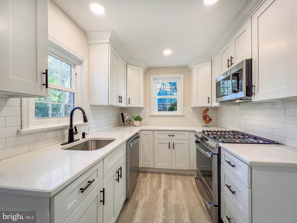 OAK LANE MANOR - Residential