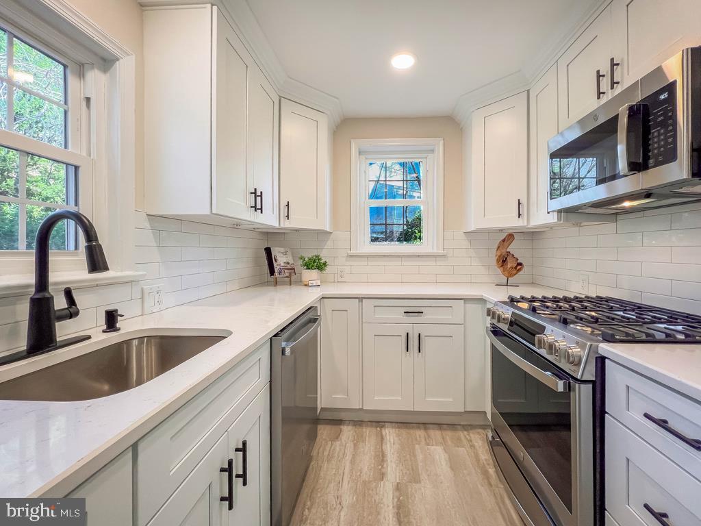 OAK LANE MANOR - Residential