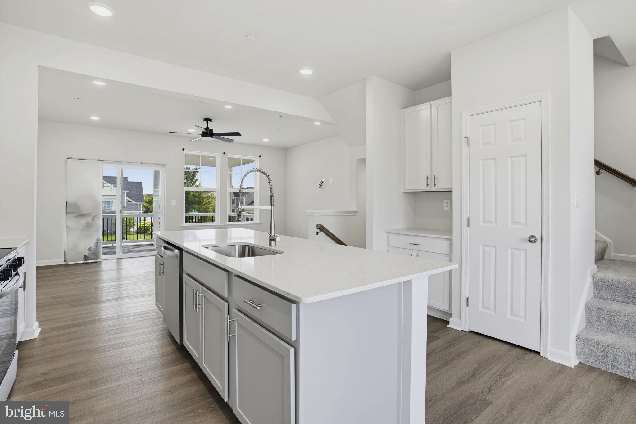 22503 E MAXINE WAY
