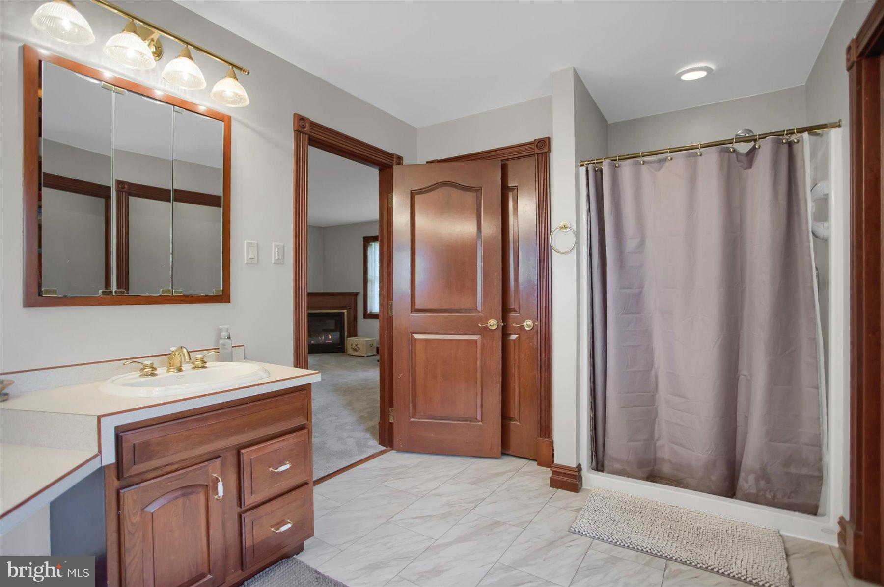 NONE AVAILABEL - Residential