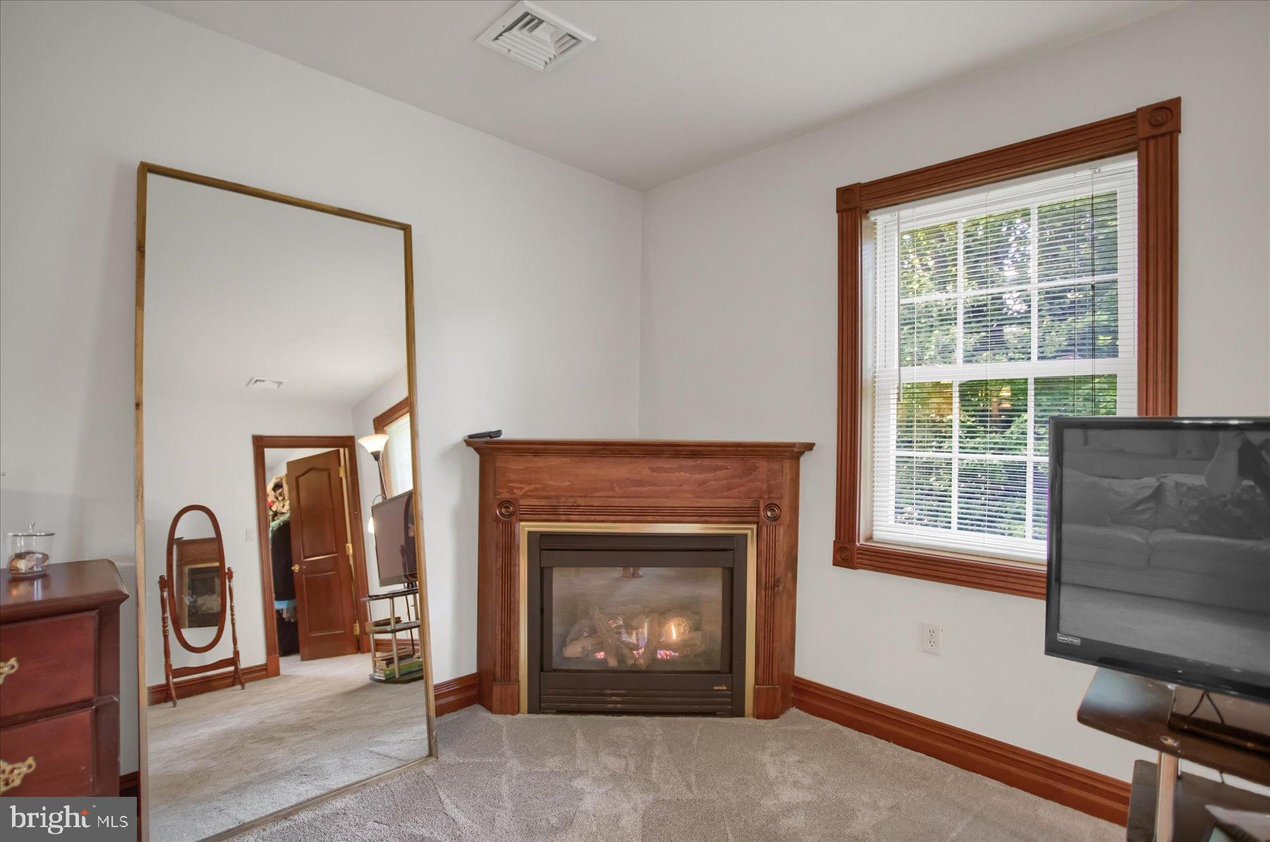 NONE AVAILABEL - Residential