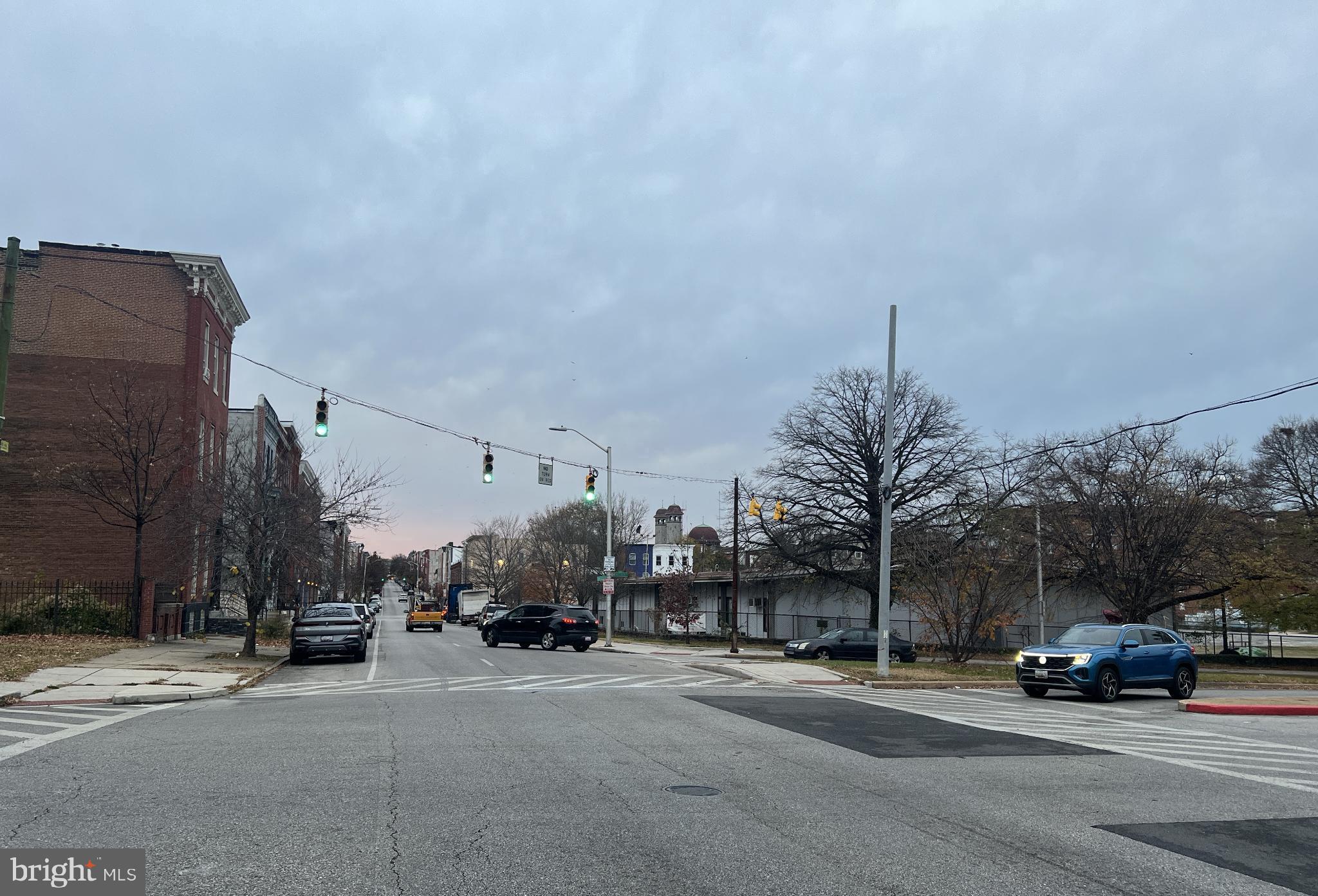 MARBLE HILL - Commercial Sale