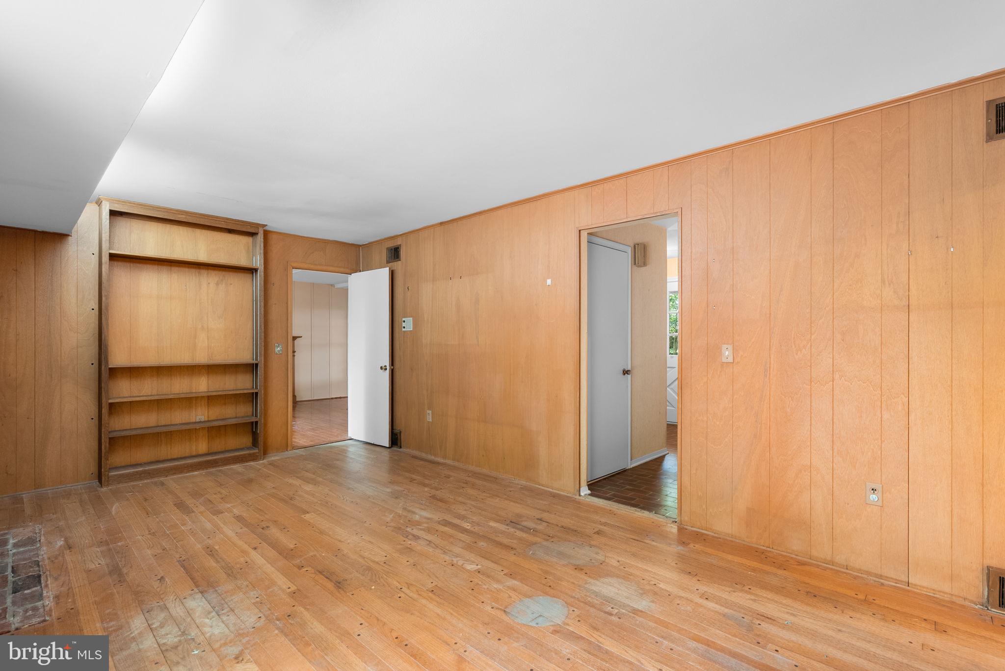 FOX HILLS - Residential