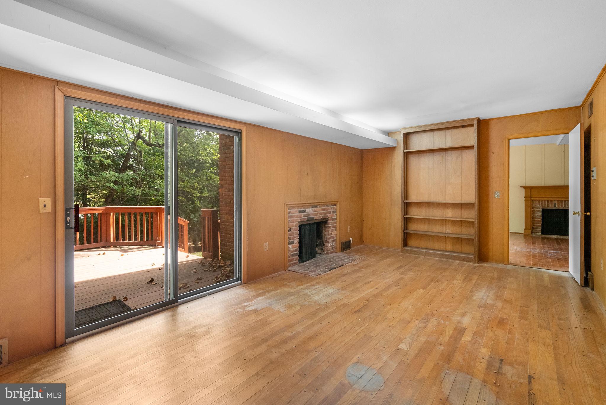 FOX HILLS - Residential