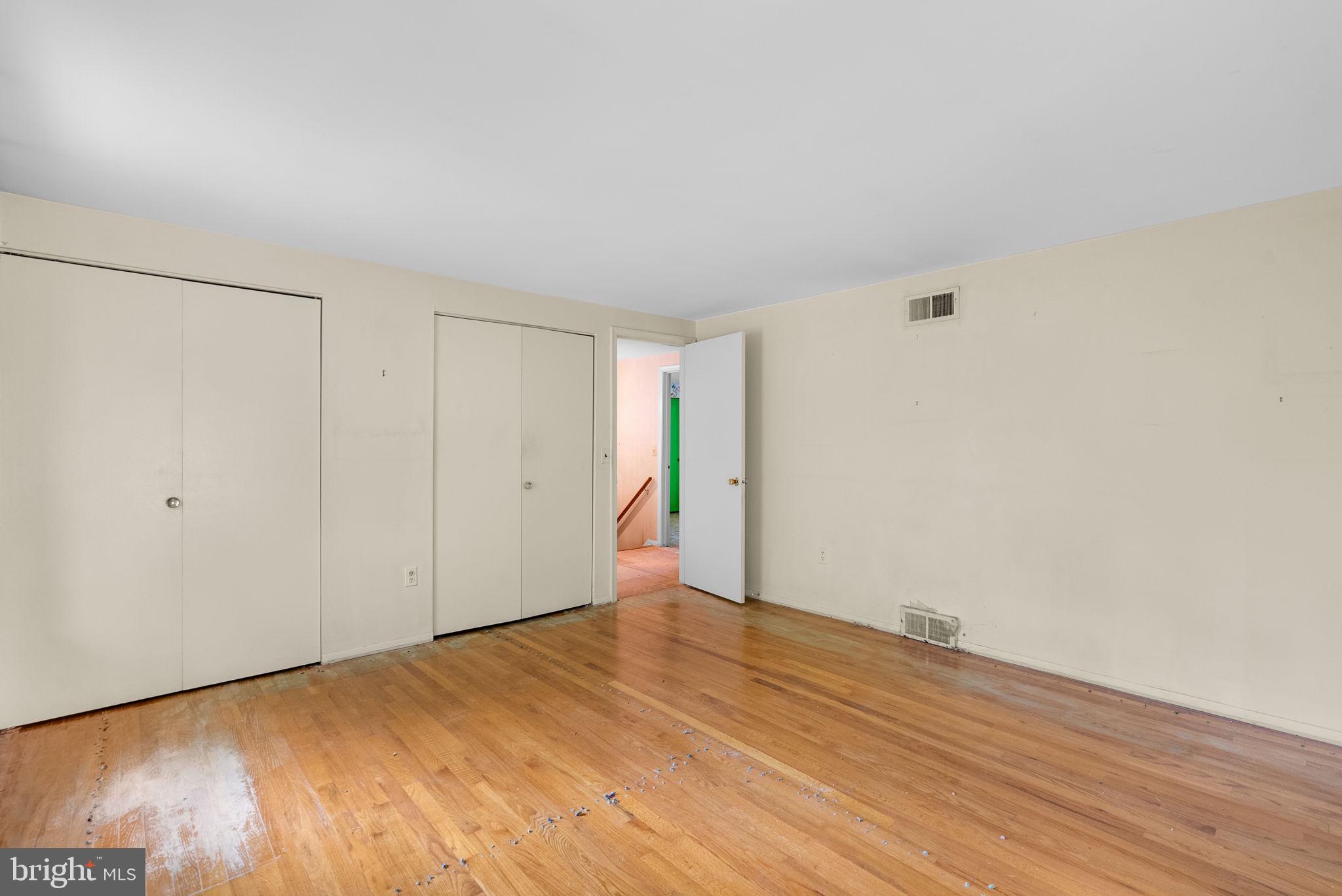 FOX HILLS - Residential