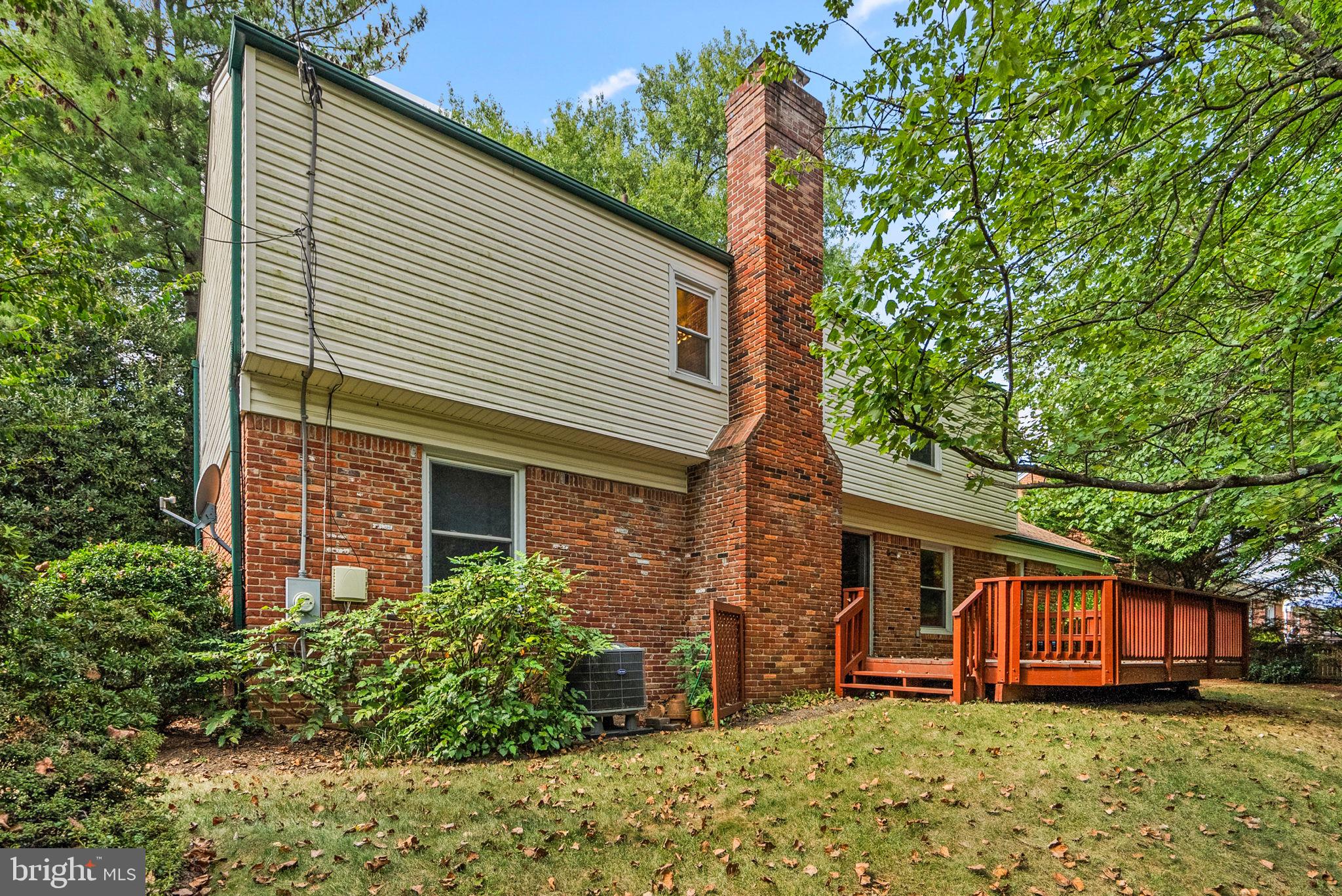 FOX HILLS - Residential