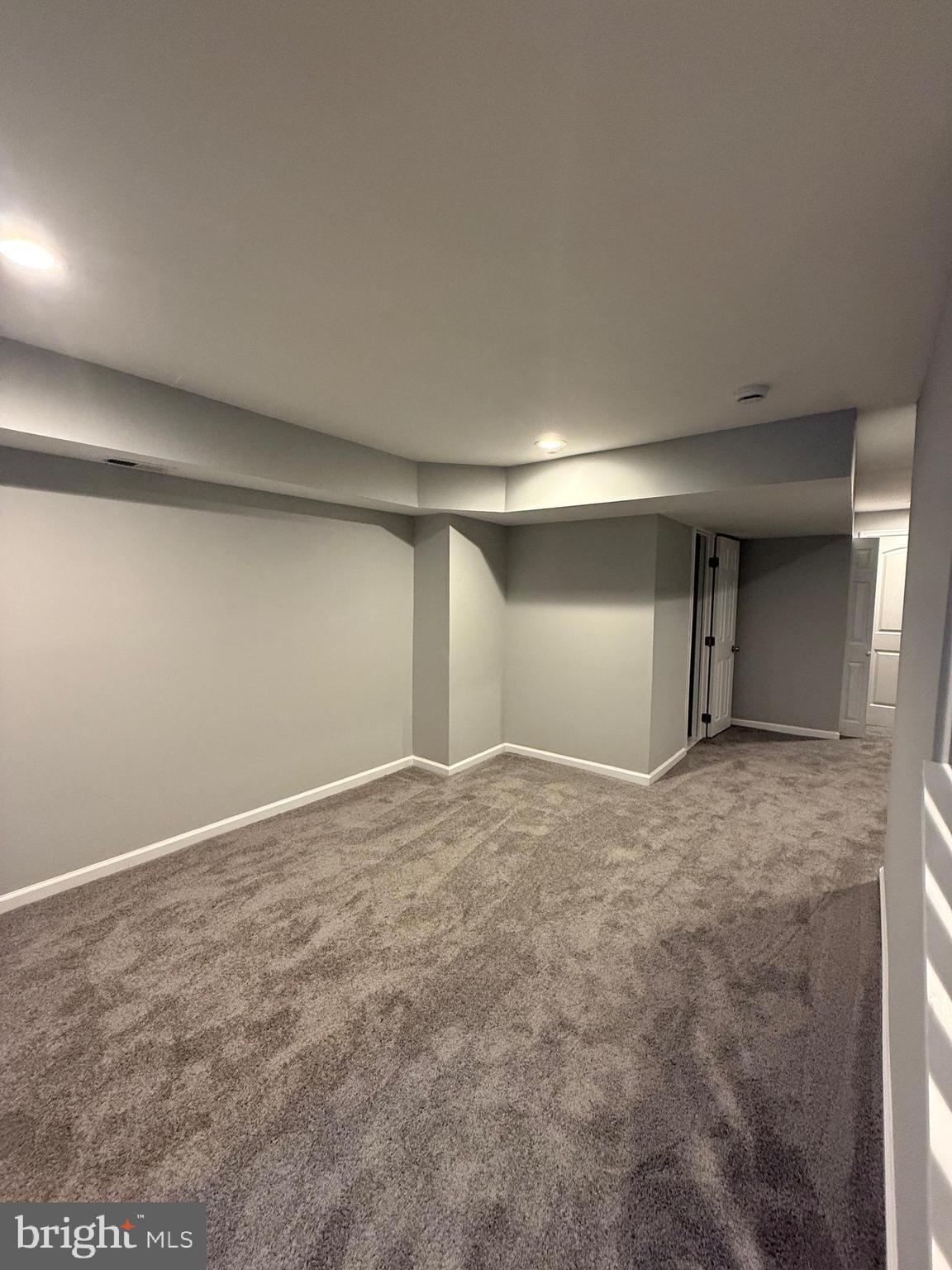 BIDDLE STREET - Residential Lease