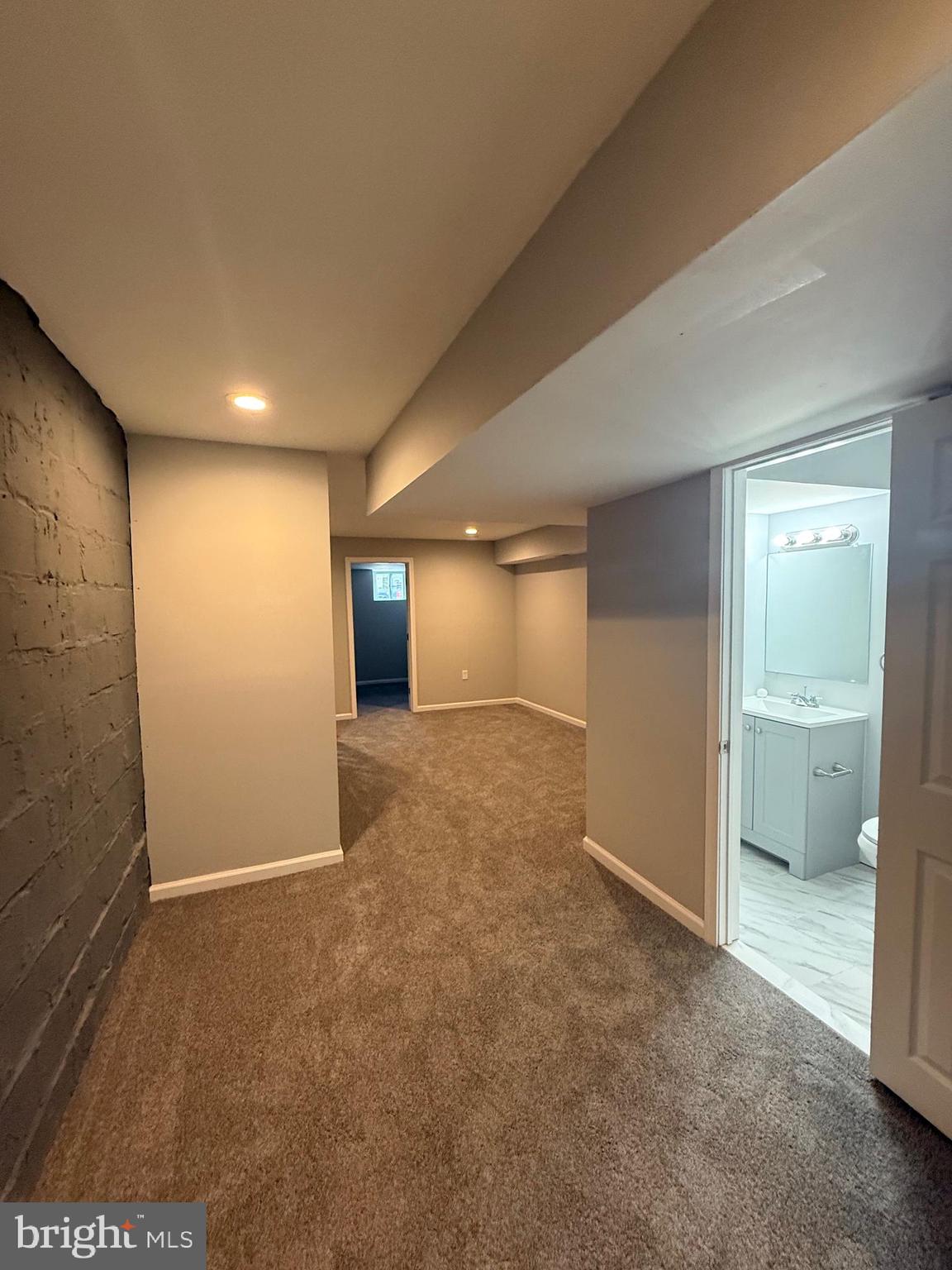 BIDDLE STREET - Residential Lease
