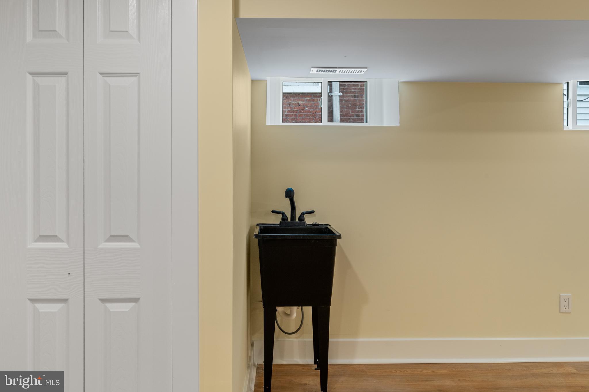 FOX CHASE - Residential