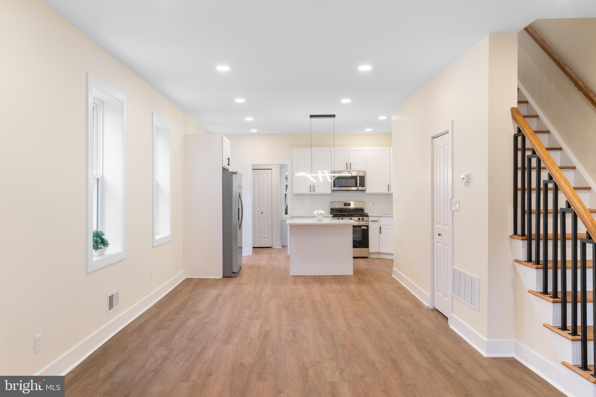 FOX CHASE - Residential