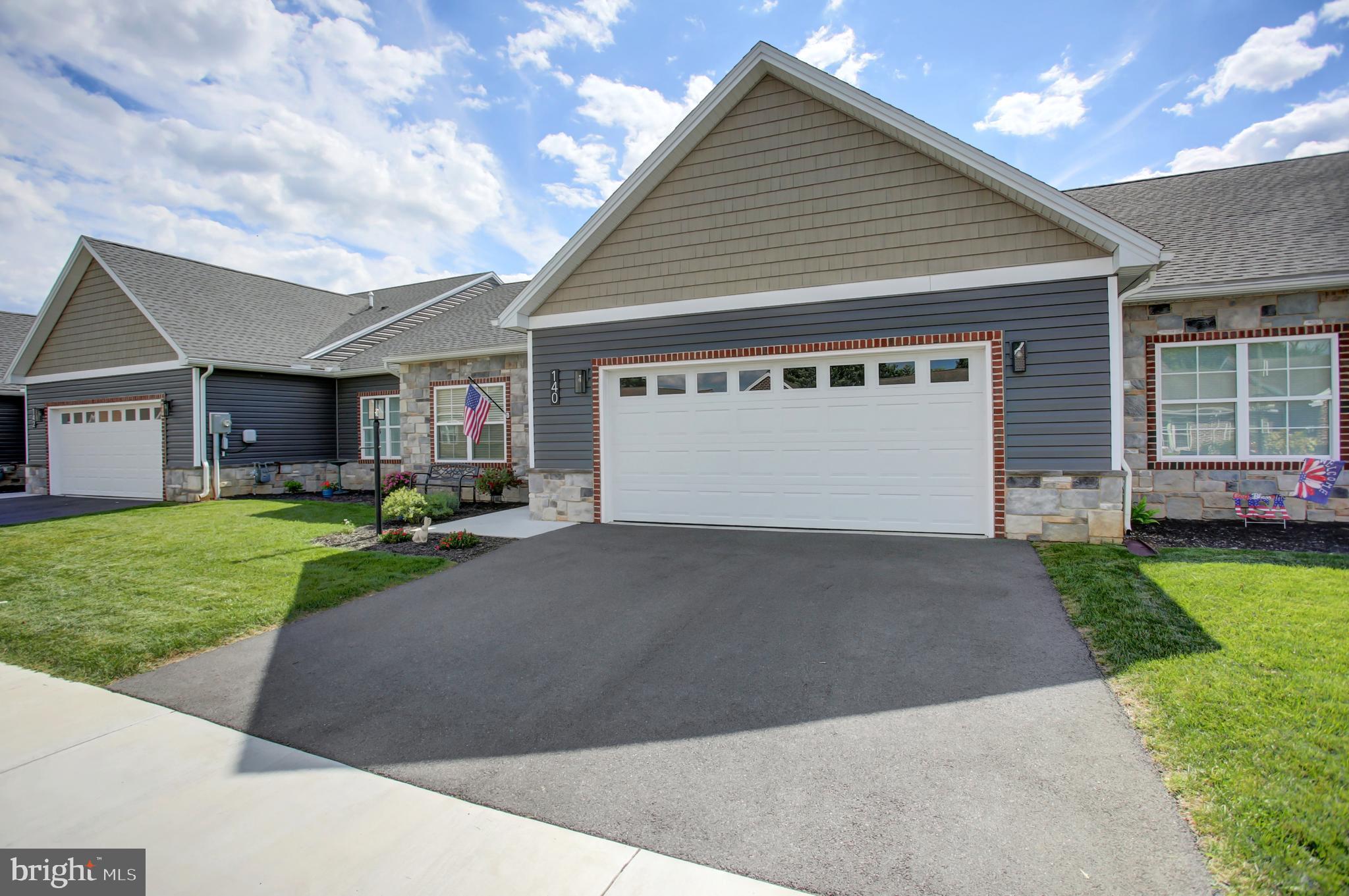 140 BLACKBIRD LANE