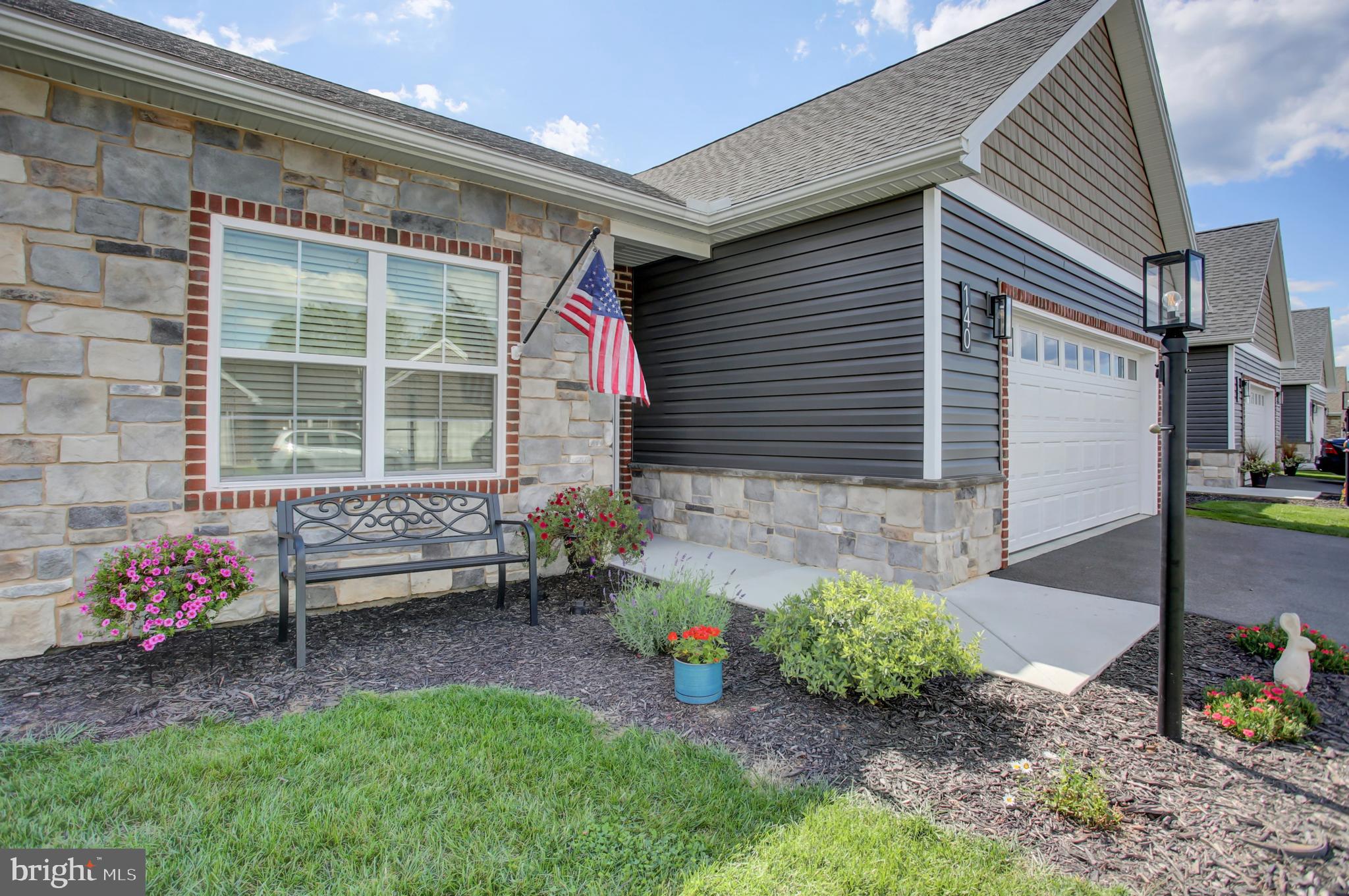 140 BLACKBIRD LANE
