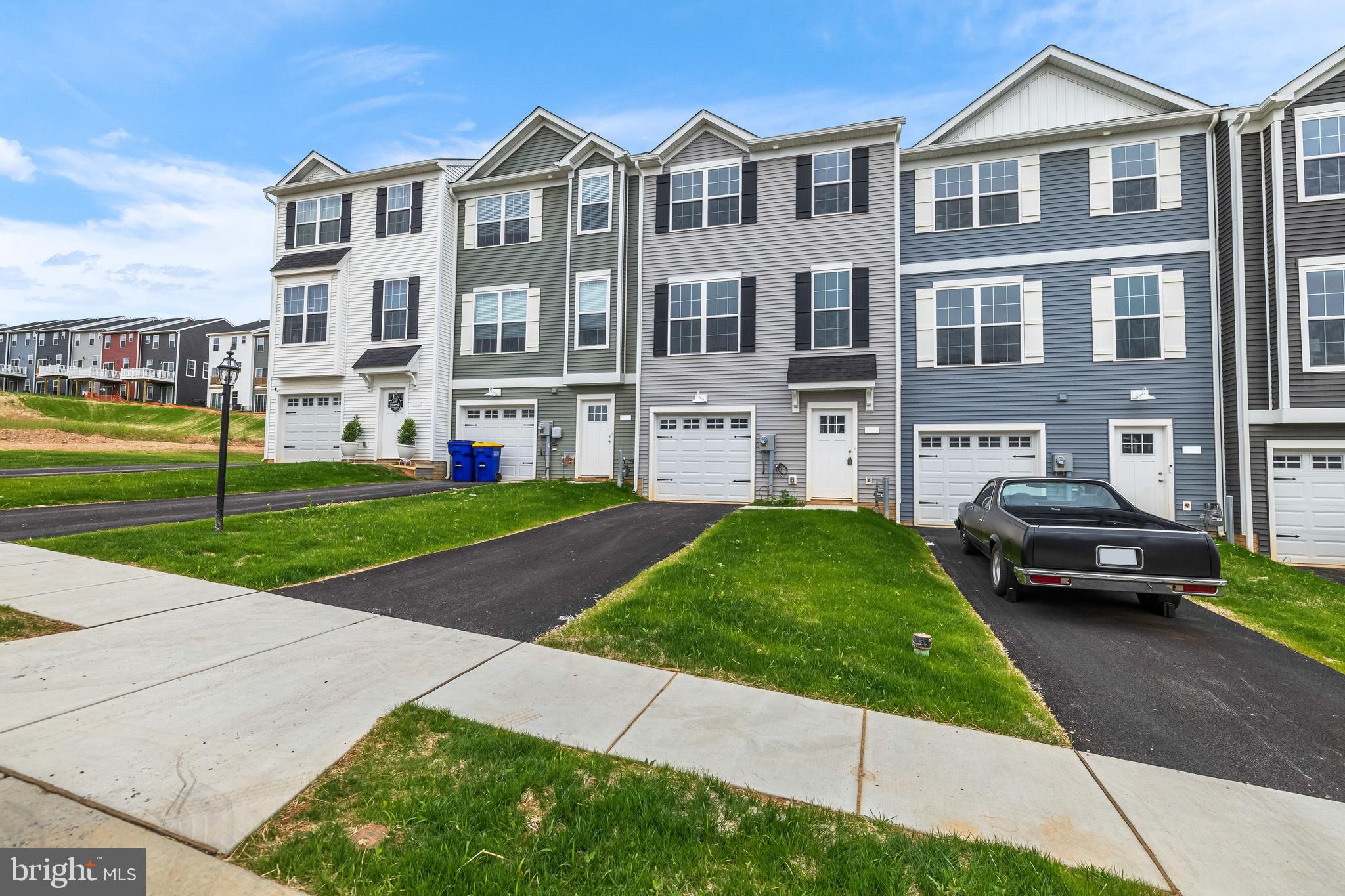 HUDSON RIDGE - Residential
