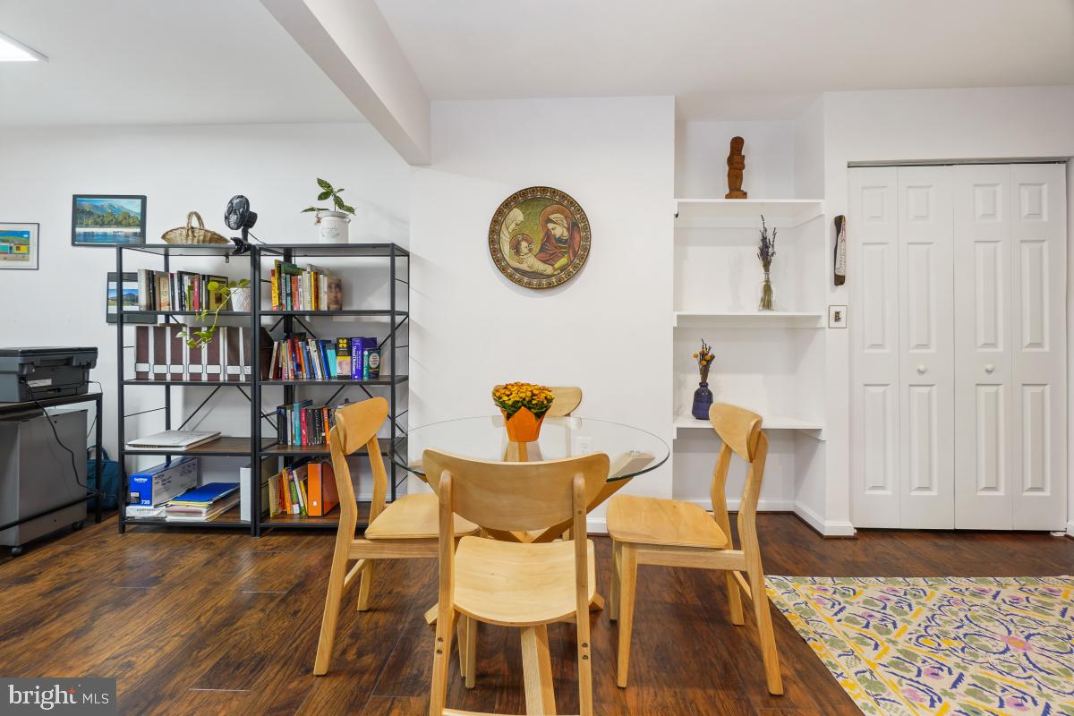 PLYMOUTH GARDENS - Residential