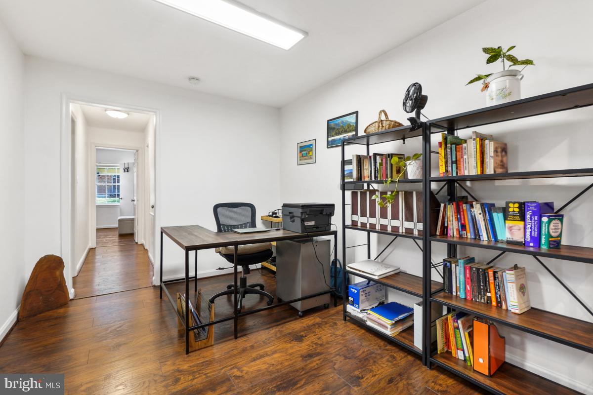 PLYMOUTH GARDENS - Residential