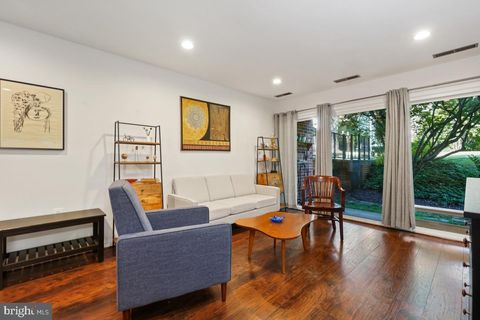 Photo of 878 College Parkway #101, ROCKVILLE, MD 20850 (MLS # MDMC2200874)