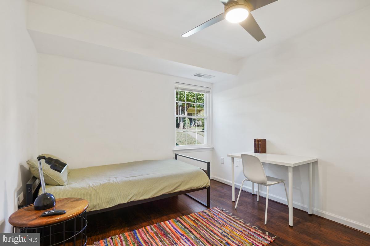 PLYMOUTH GARDENS - Residential