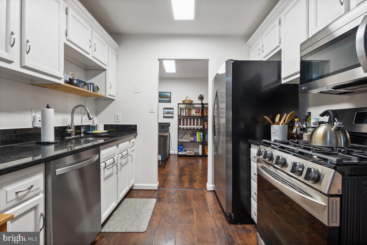 PLYMOUTH GARDENS - Residential