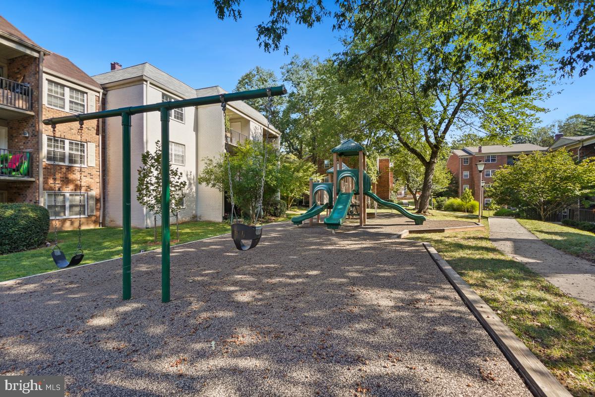 PLYMOUTH GARDENS - Residential