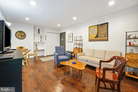 Photo of 878 College Parkway #101, ROCKVILLE, MD 20850 (MLS # MDMC2200874)